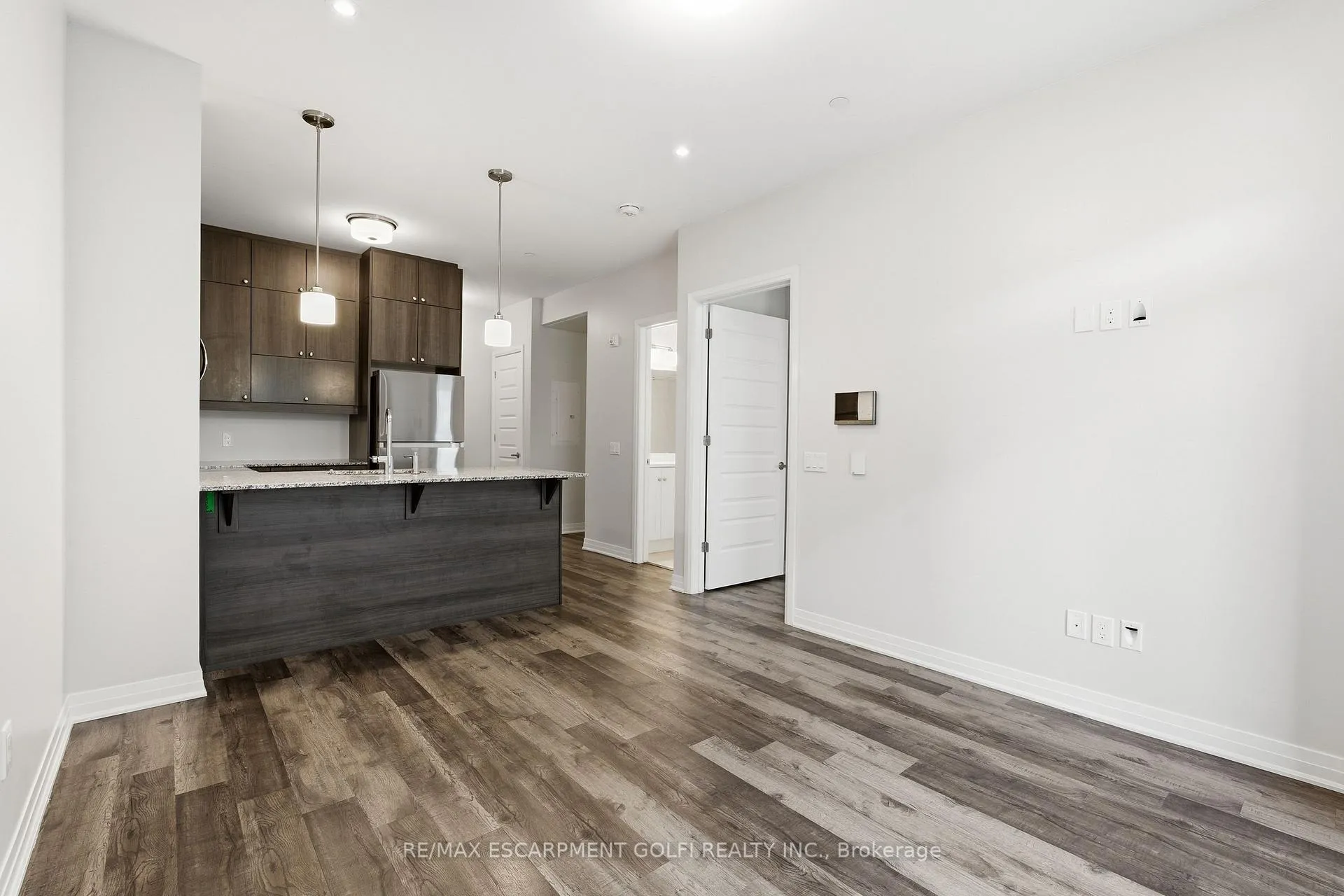Photo 12 of Unit 204, 470 Gordon Krantz Avenue, Milton, Walker — HOMEH