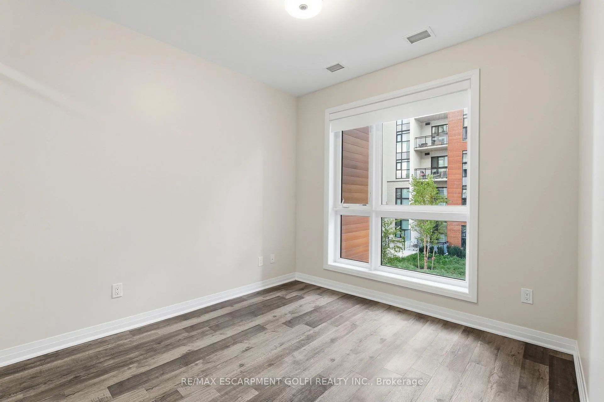 Photo 13 of Unit 204, 470 Gordon Krantz Avenue, Milton, Walker — HOMEH