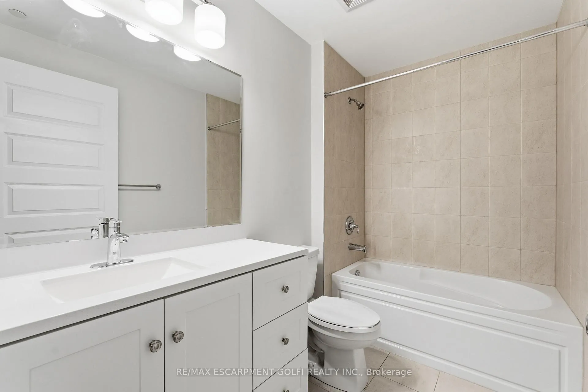 Photo 15 of Unit 204, 470 Gordon Krantz Avenue, Milton, Walker — HOMEH