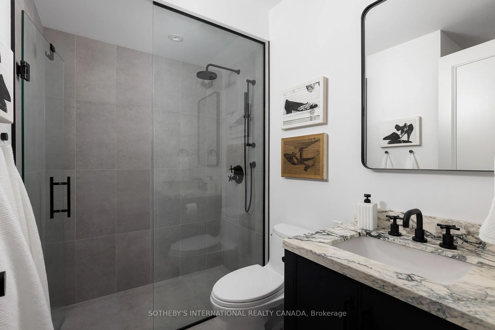 Photo 27 of 122 MacPherson Avenue, Toronto, The Annex — HOMEH