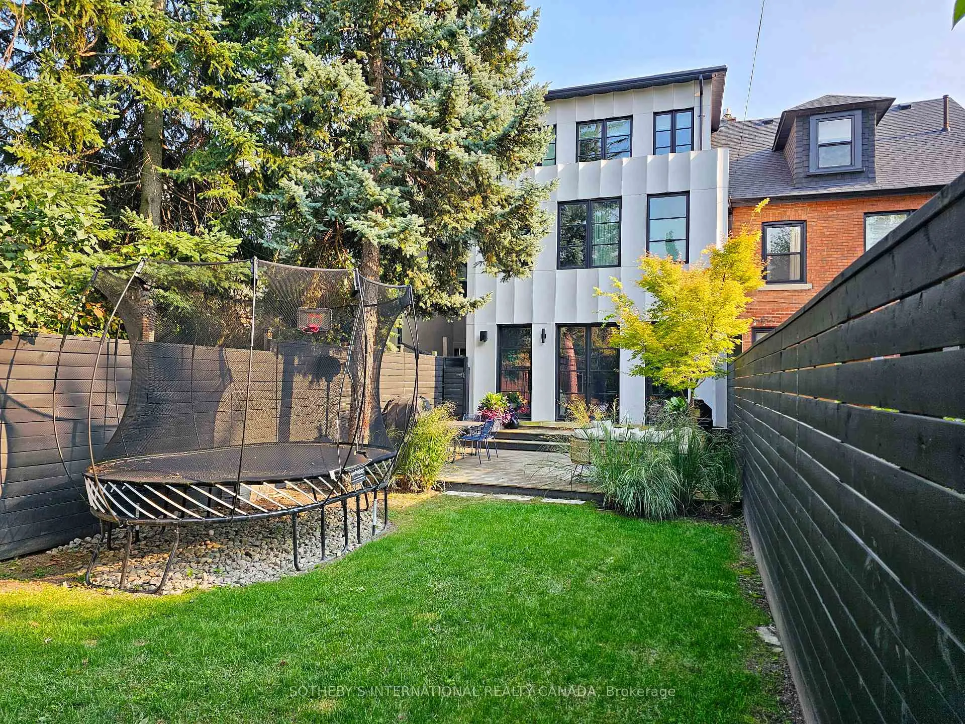 Photo 45 of 122 MacPherson Avenue, Toronto, The Annex — HOMEH