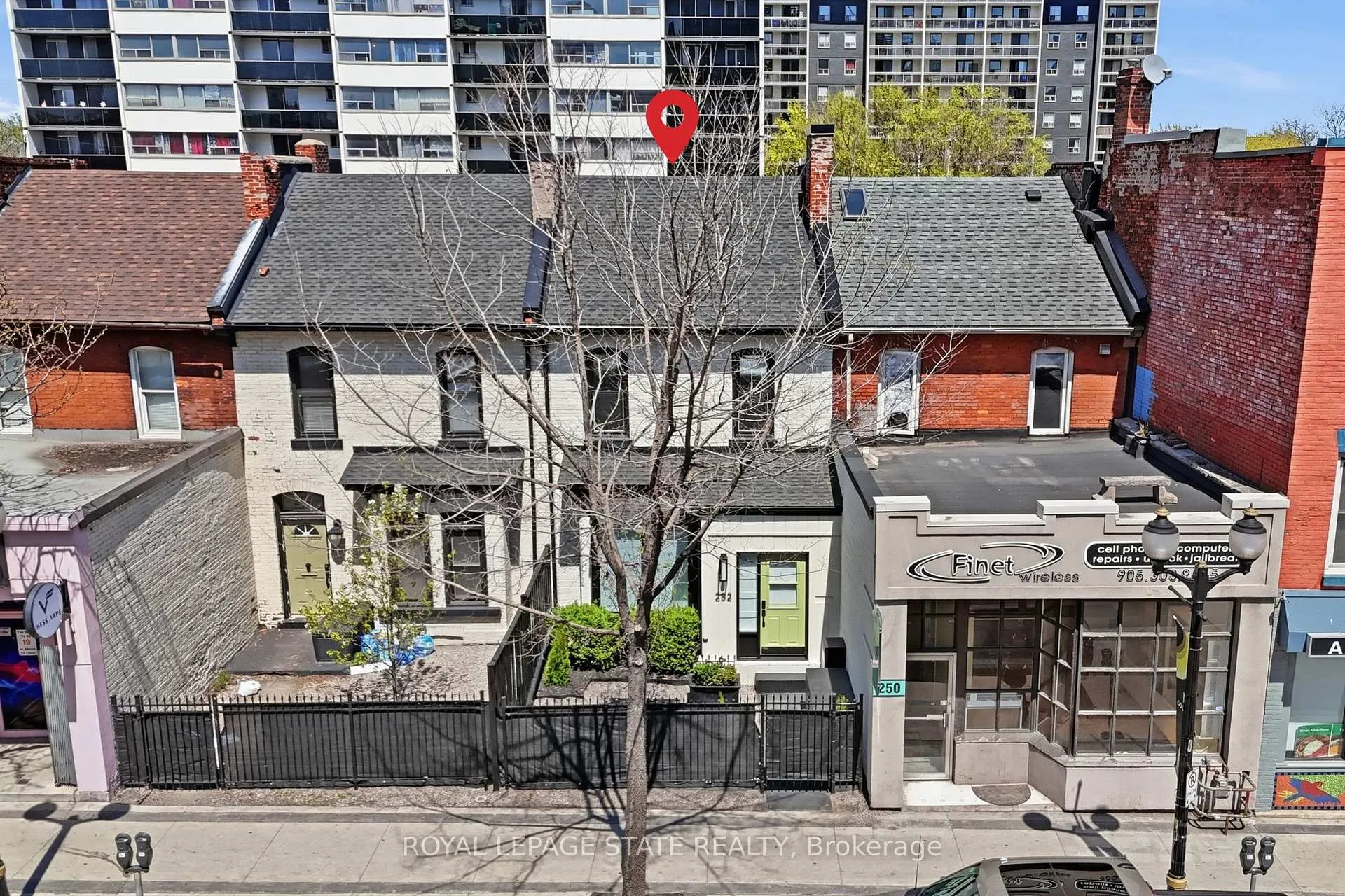 Photo 4 of 252 King Street W, Hamilton, Central — HOMEH