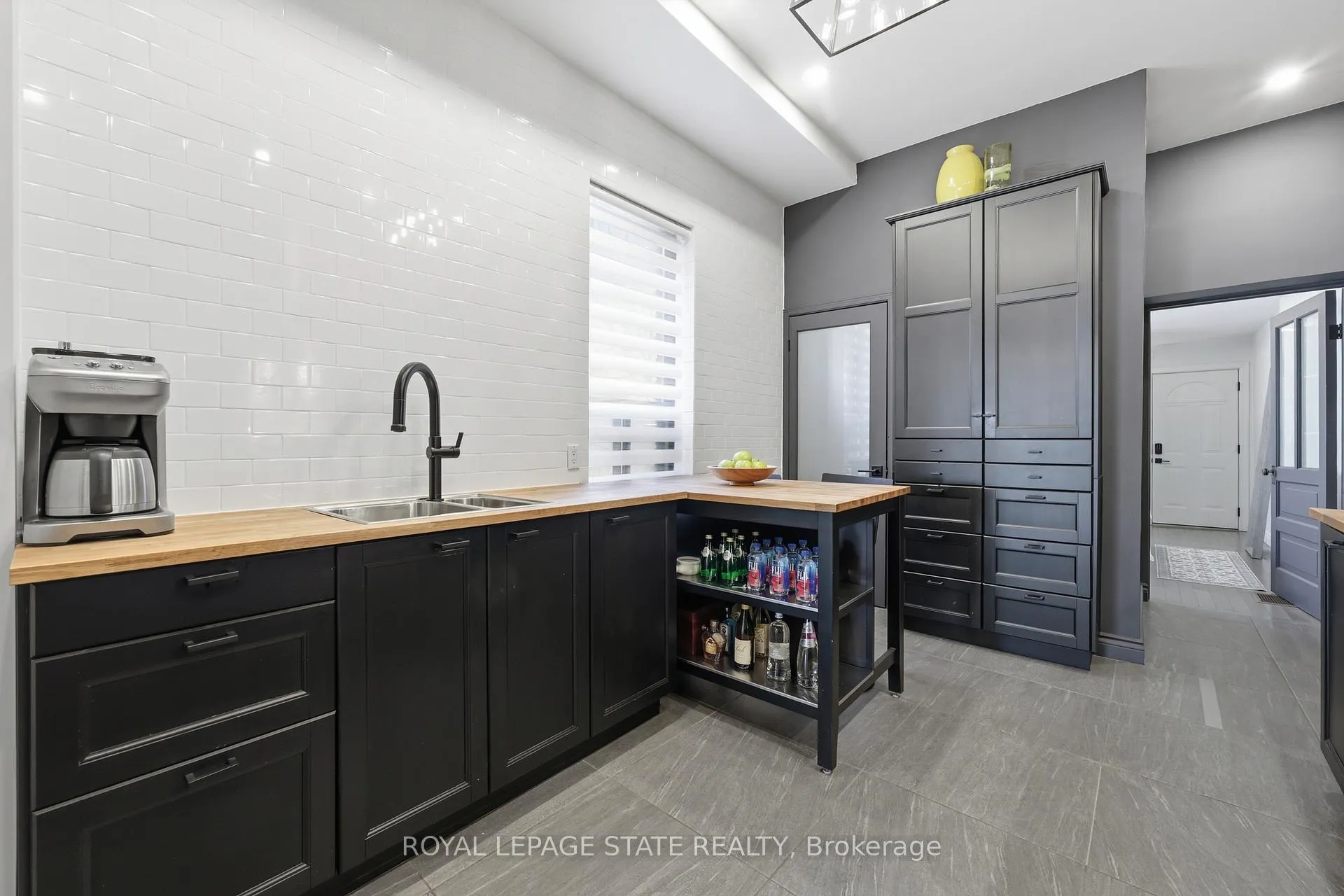 Photo 18 of 252 King Street W, Hamilton, Central — HOMEH