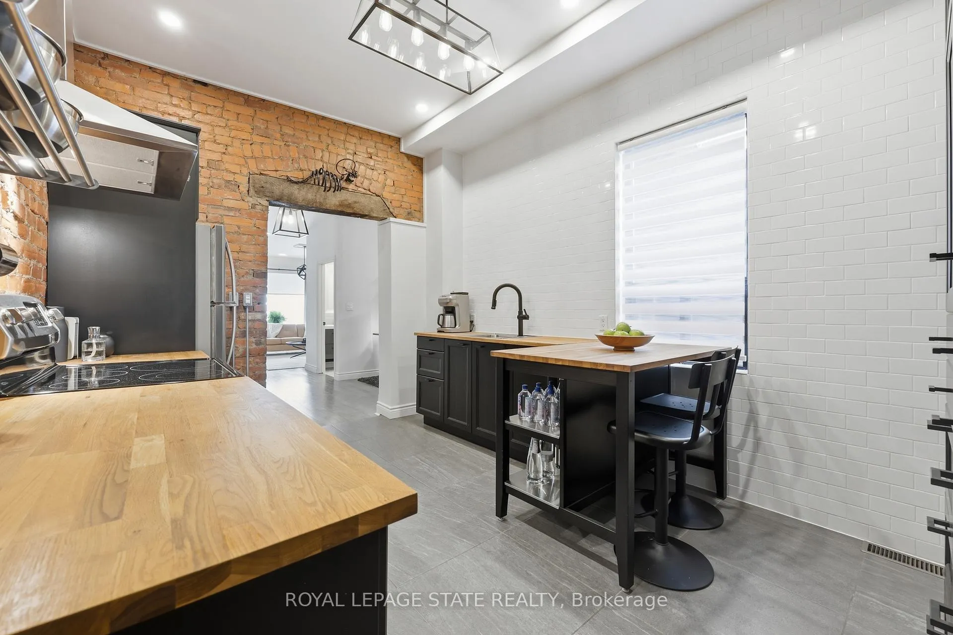 Photo 20 of 252 King Street W, Hamilton, Central — HOMEH