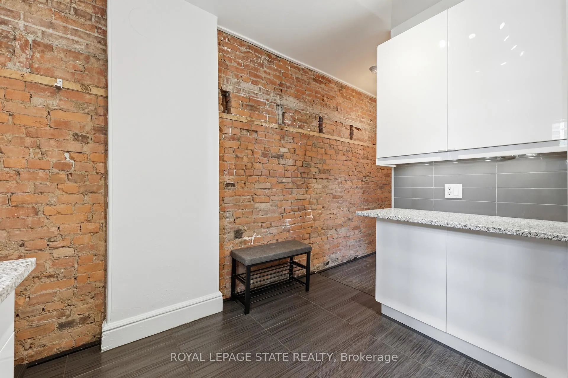 Photo 33 of 252 King Street W, Hamilton, Central — HOMEH