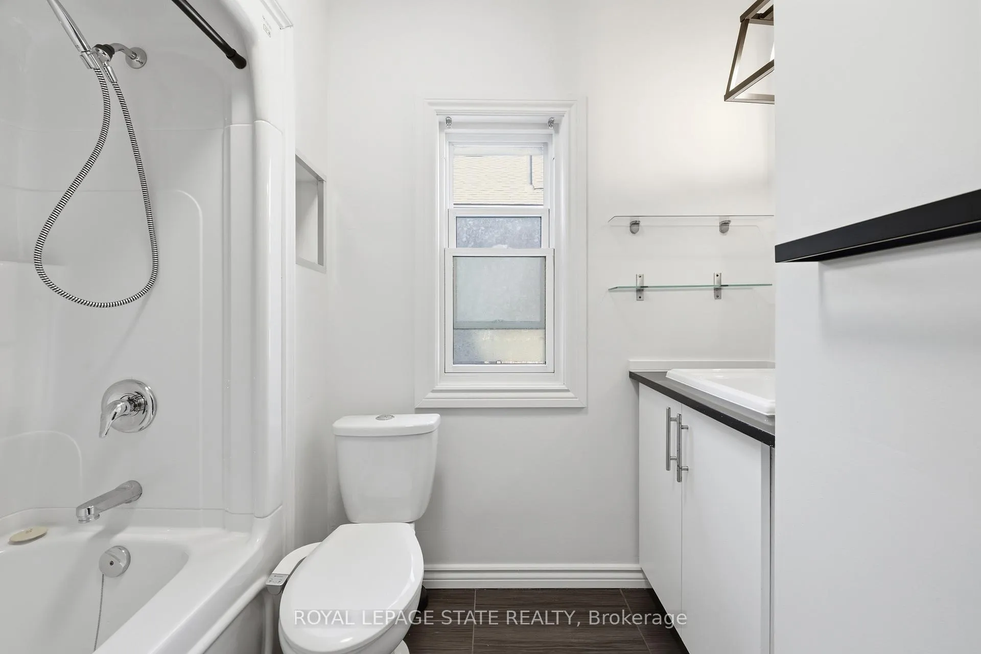 Photo 34 of 252 King Street W, Hamilton, Central — HOMEH