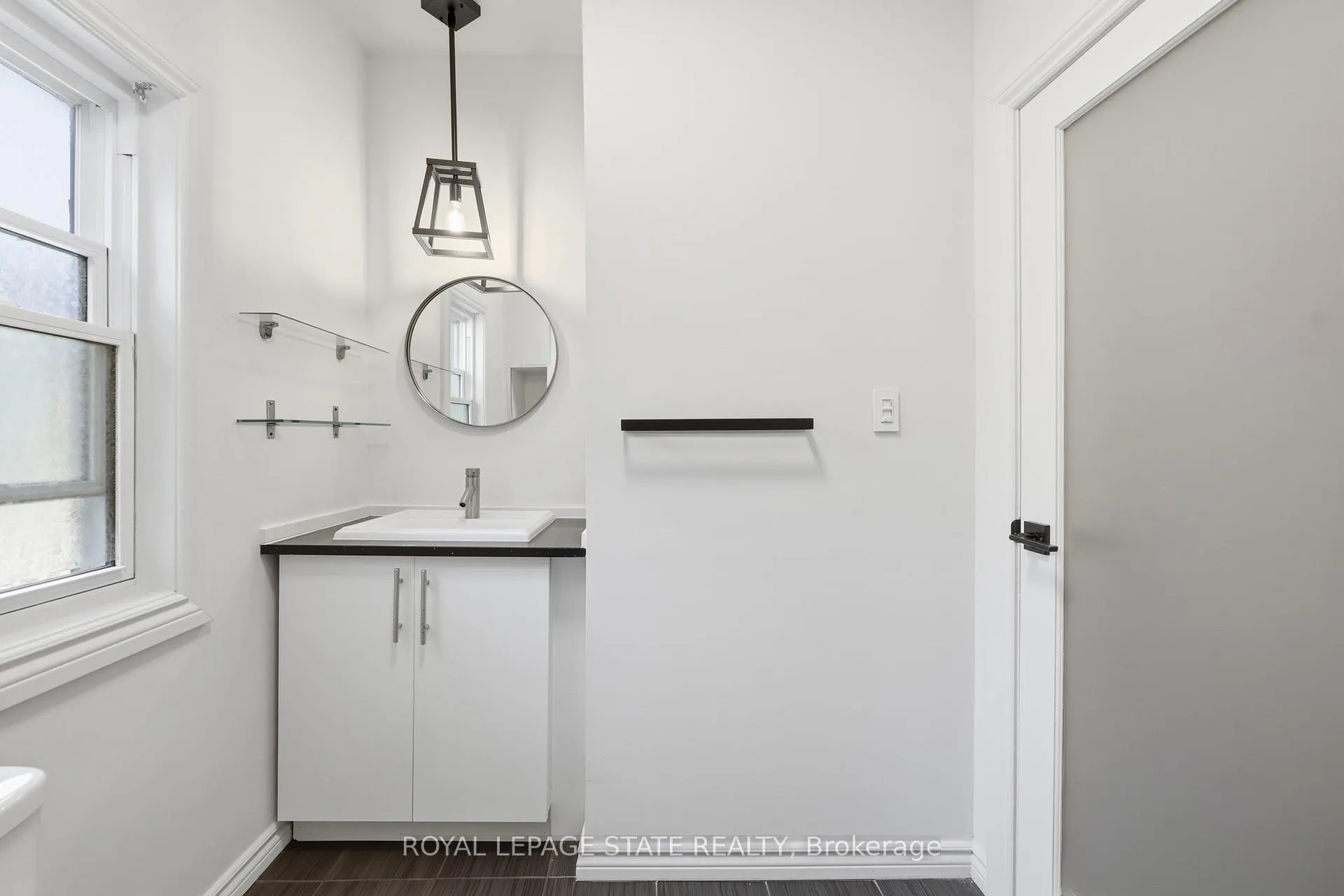 Photo 35 of 252 King Street W, Hamilton, Central — HOMEH