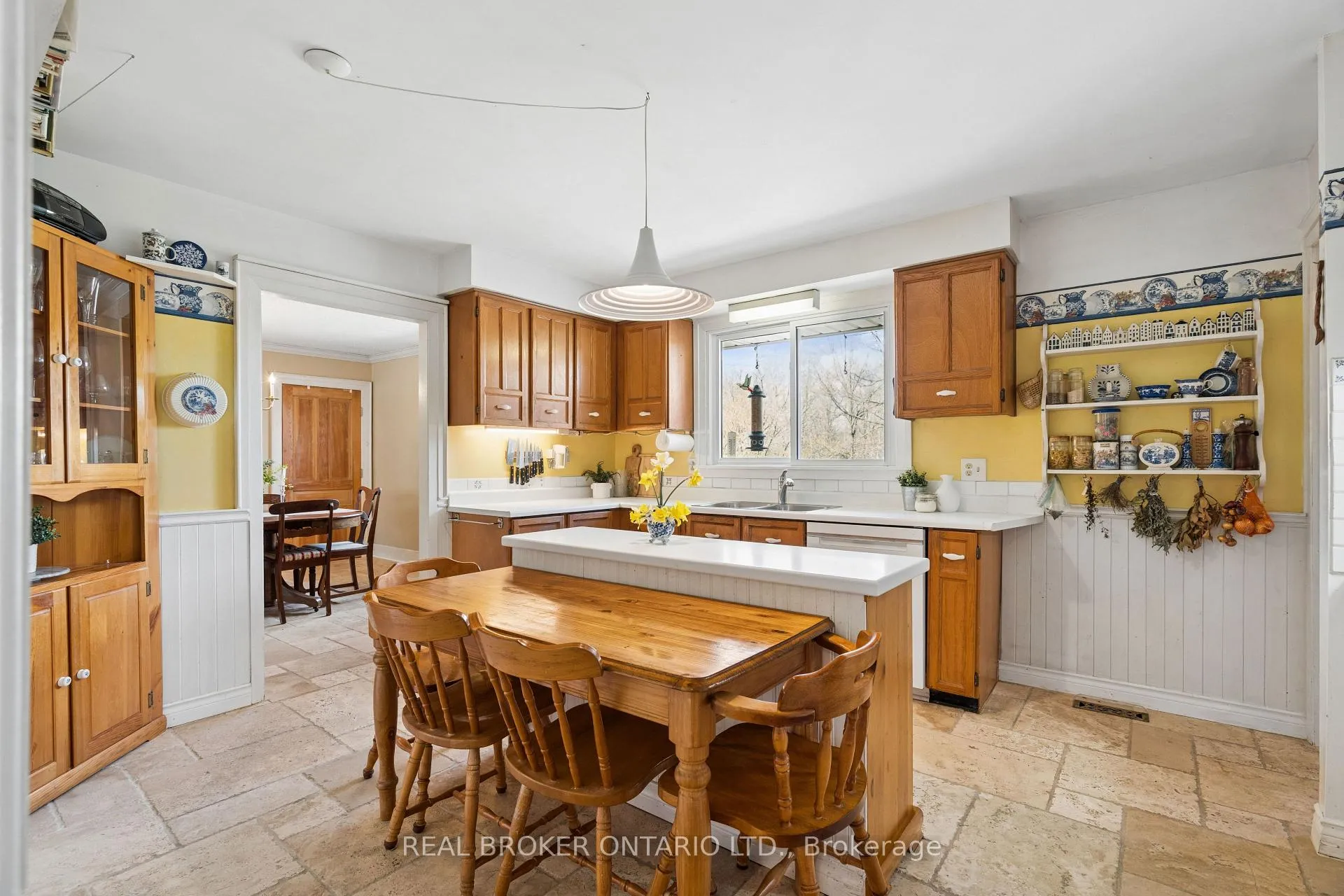 Photo 13 of 119 Evert Street, Guelph/Eramosa, Rural Guelph/Eramosa East — HOMEH
