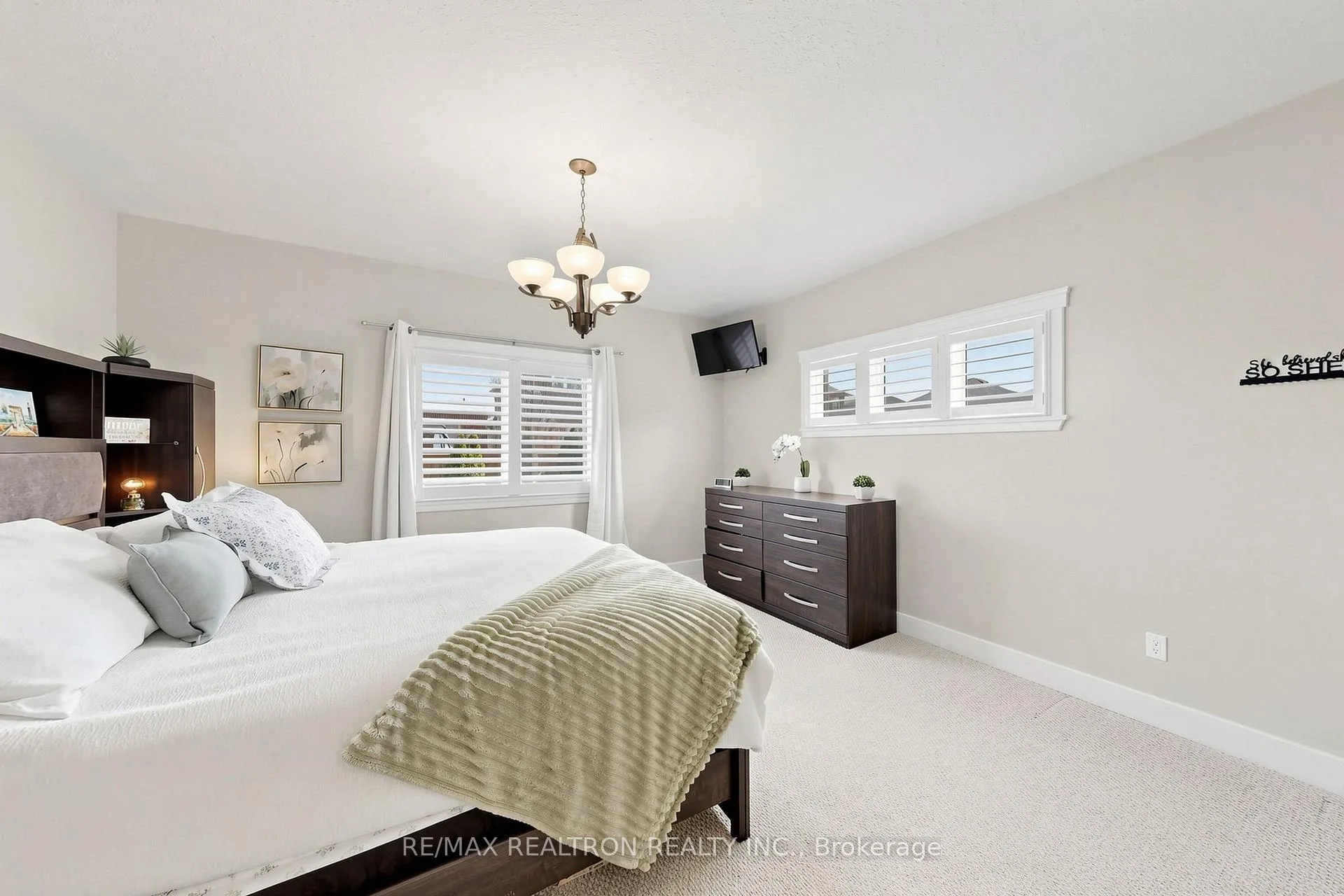 Photo 17 of 19 Stainton Street, Clarington, Courtice — HOMEH