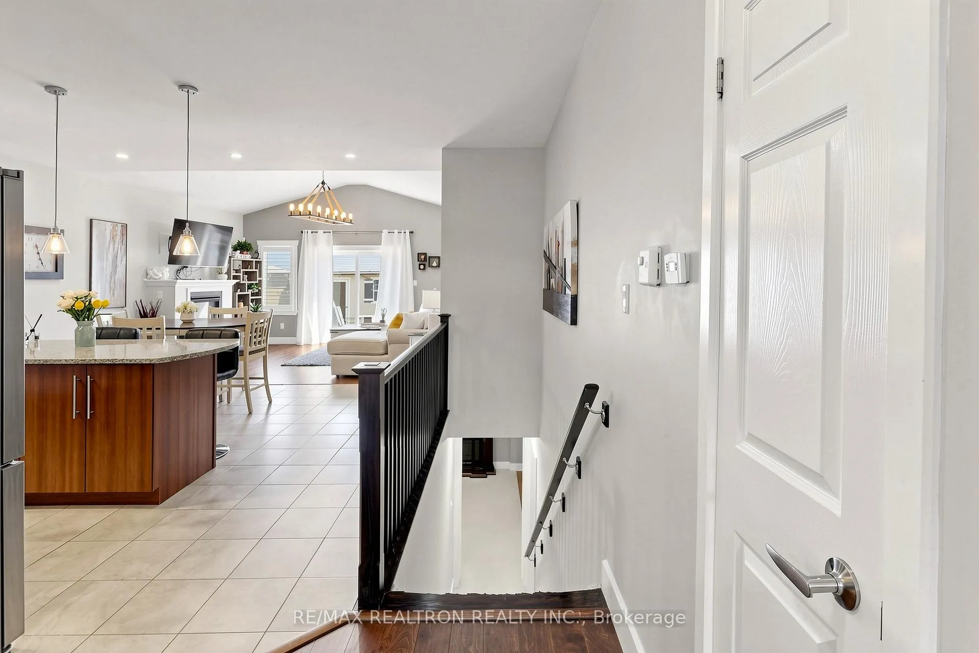 Photo 26 of 19 Stainton Street, Clarington, Courtice — HOMEH