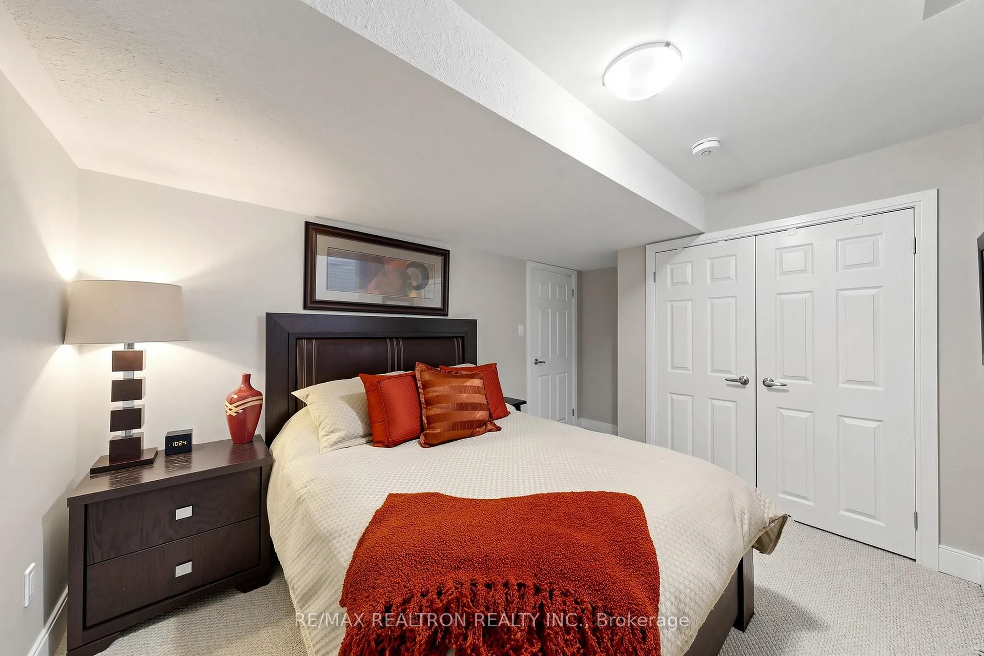 Photo 33 of 19 Stainton Street, Clarington, Courtice — HOMEH