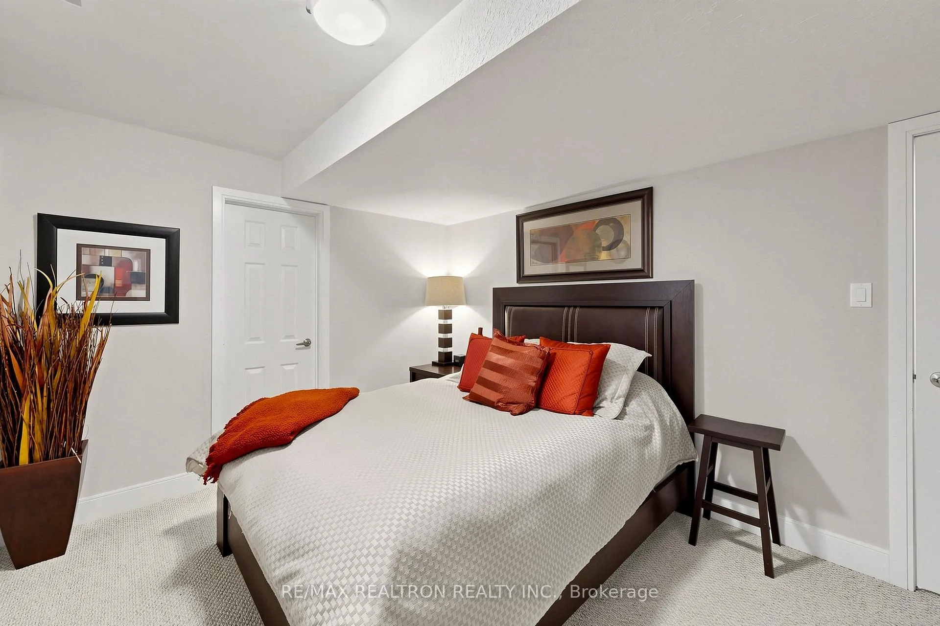 Photo 34 of 19 Stainton Street, Clarington, Courtice — HOMEH