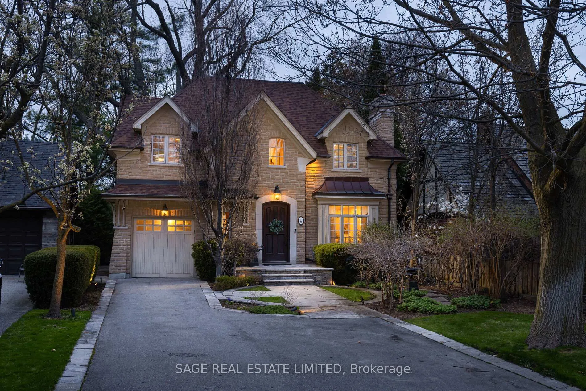 Front of 4 Reigate Road