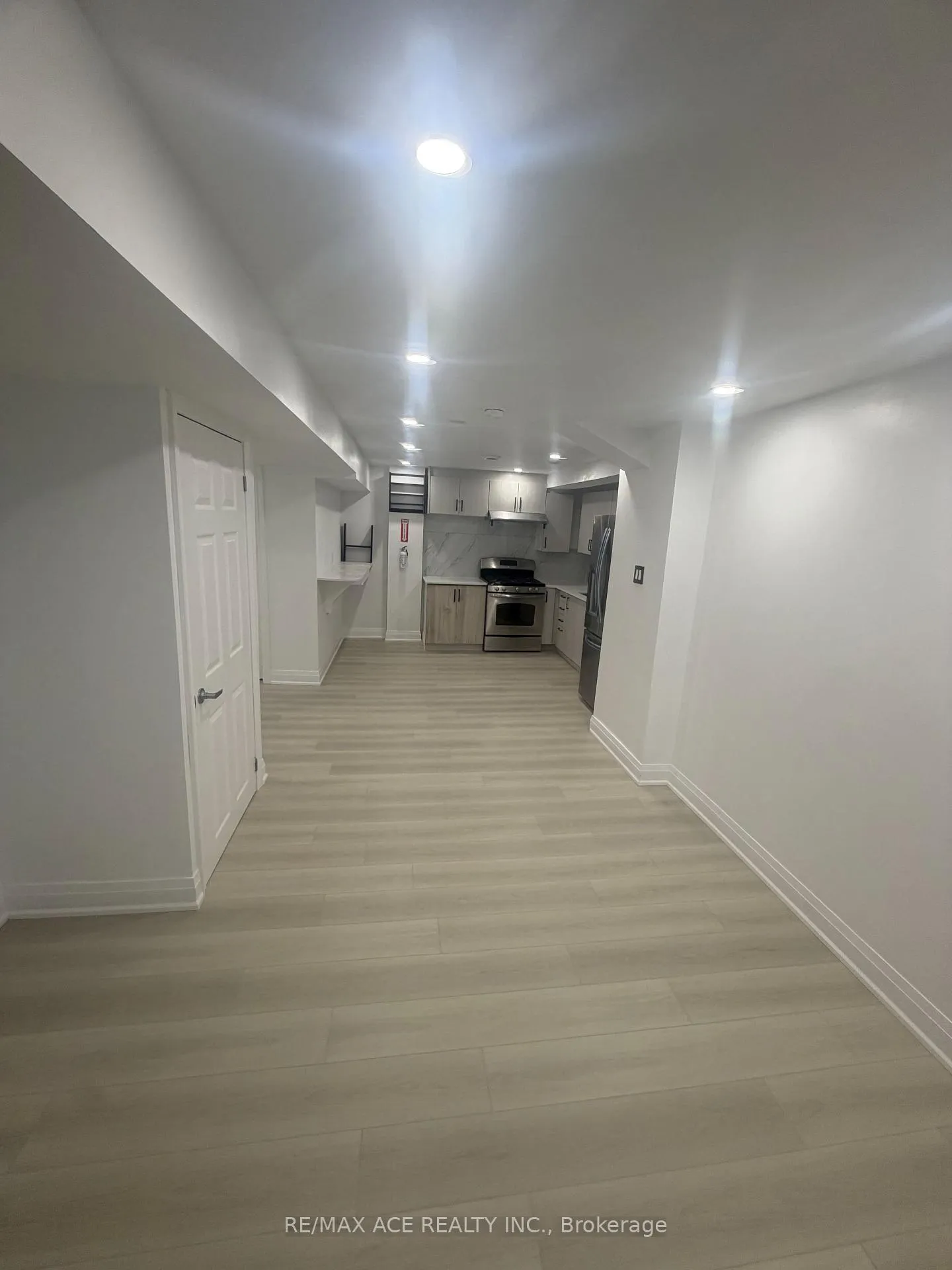 Photo 2 of Unit Bsmt, 76 Pembry Drive, Ajax, Central — HOMEH