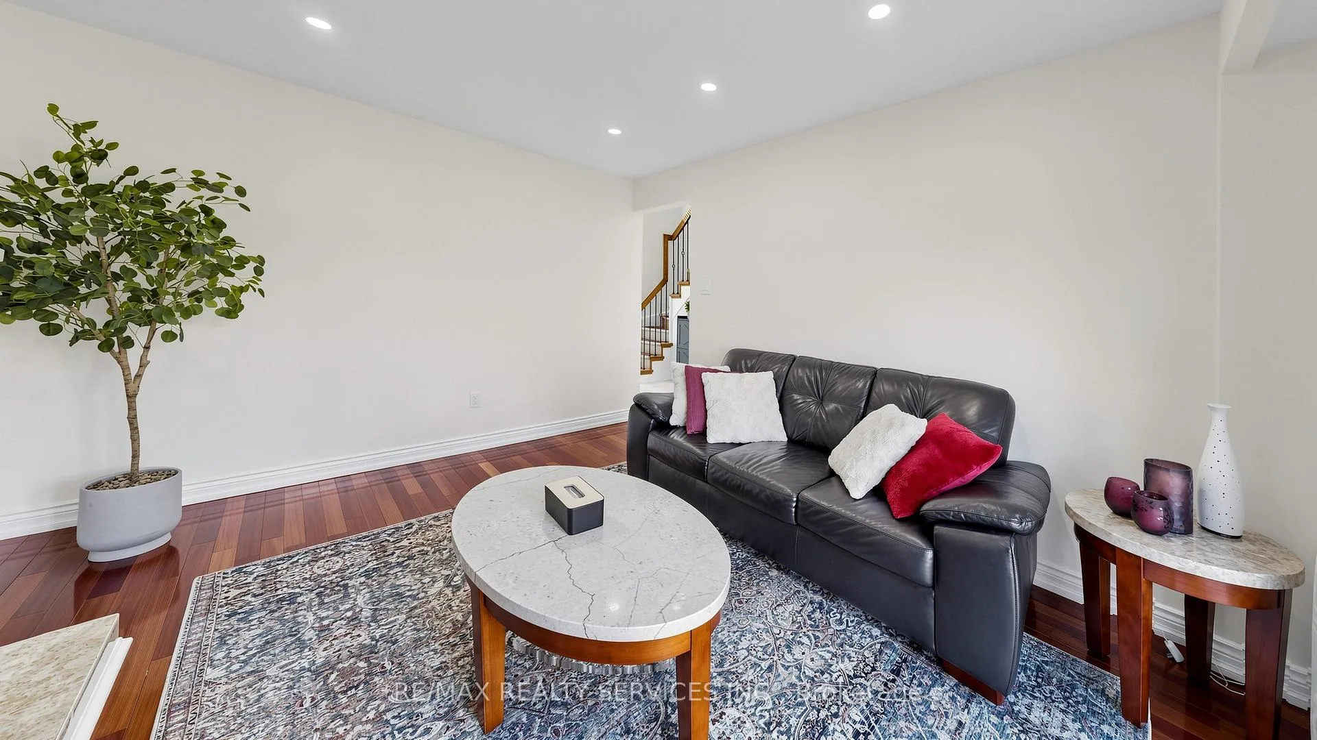 Photo 10 of 72 Nantucket Crescent, Brampton, Westgate — HOMEH