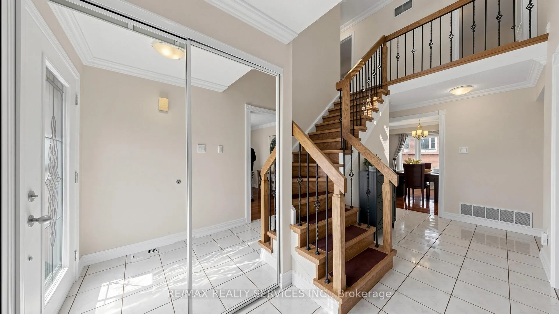 Photo 21 of 72 Nantucket Crescent, Brampton, Westgate — HOMEH