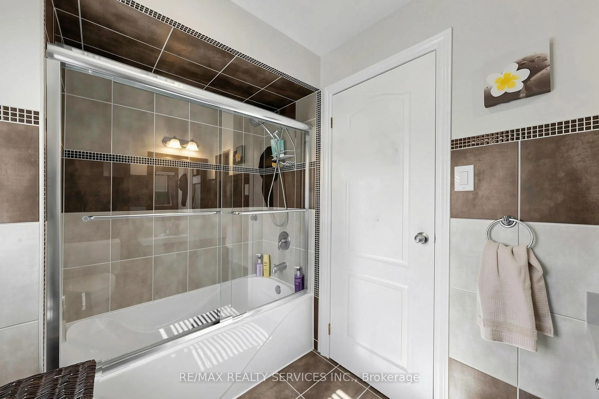 Photo 27 of 72 Nantucket Crescent, Brampton, Westgate — HOMEH