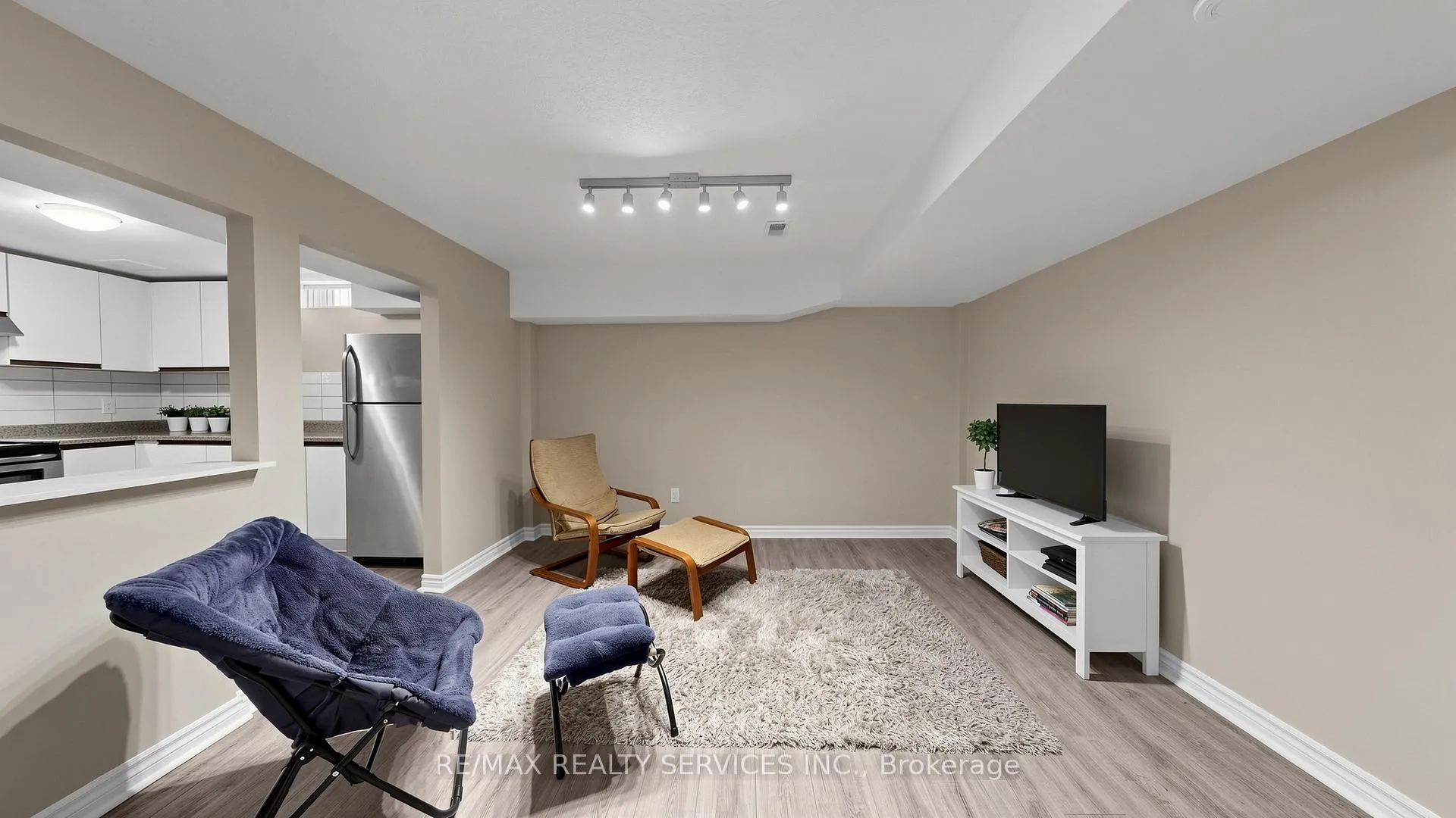 Photo 38 of 72 Nantucket Crescent, Brampton, Westgate — HOMEH