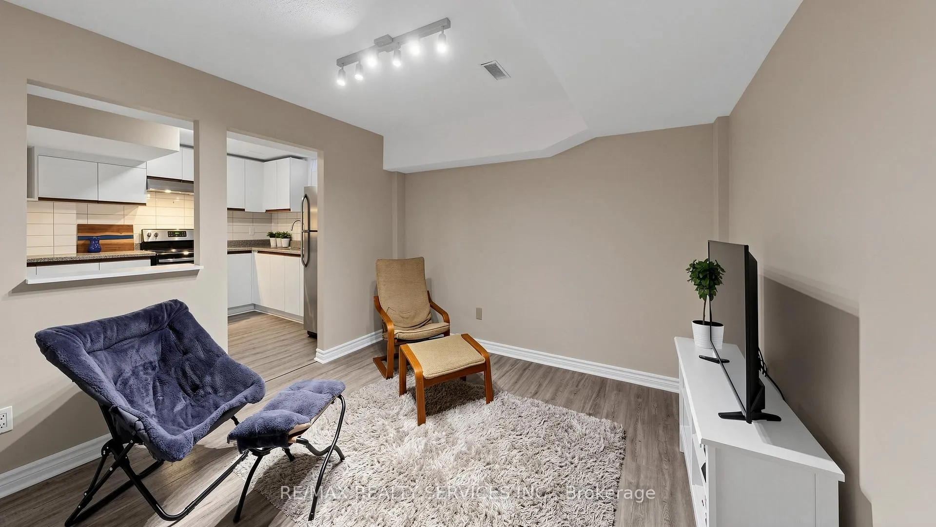 Photo 39 of 72 Nantucket Crescent, Brampton, Westgate — HOMEH