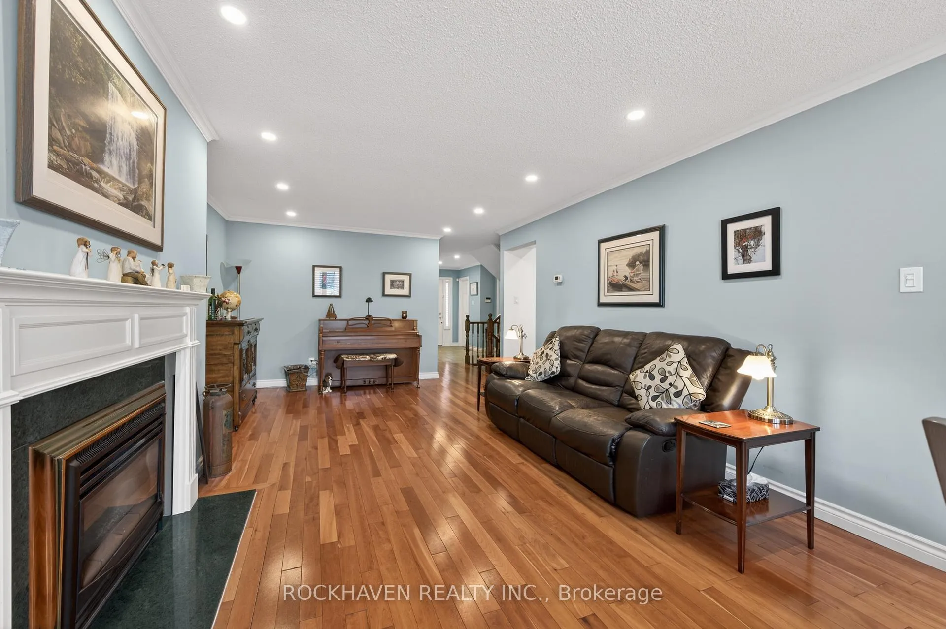 Photo 13 of Unit 7, 30 Osler Drive, Hamilton, Dundas — HOMEH