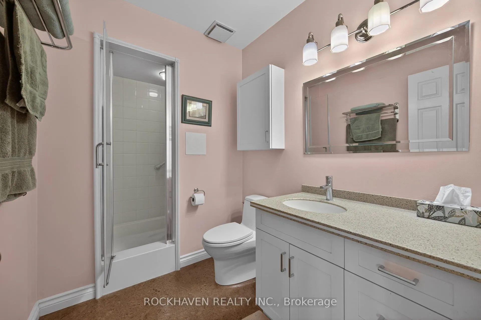 Photo 19 of Unit 7, 30 Osler Drive, Hamilton, Dundas — HOMEH