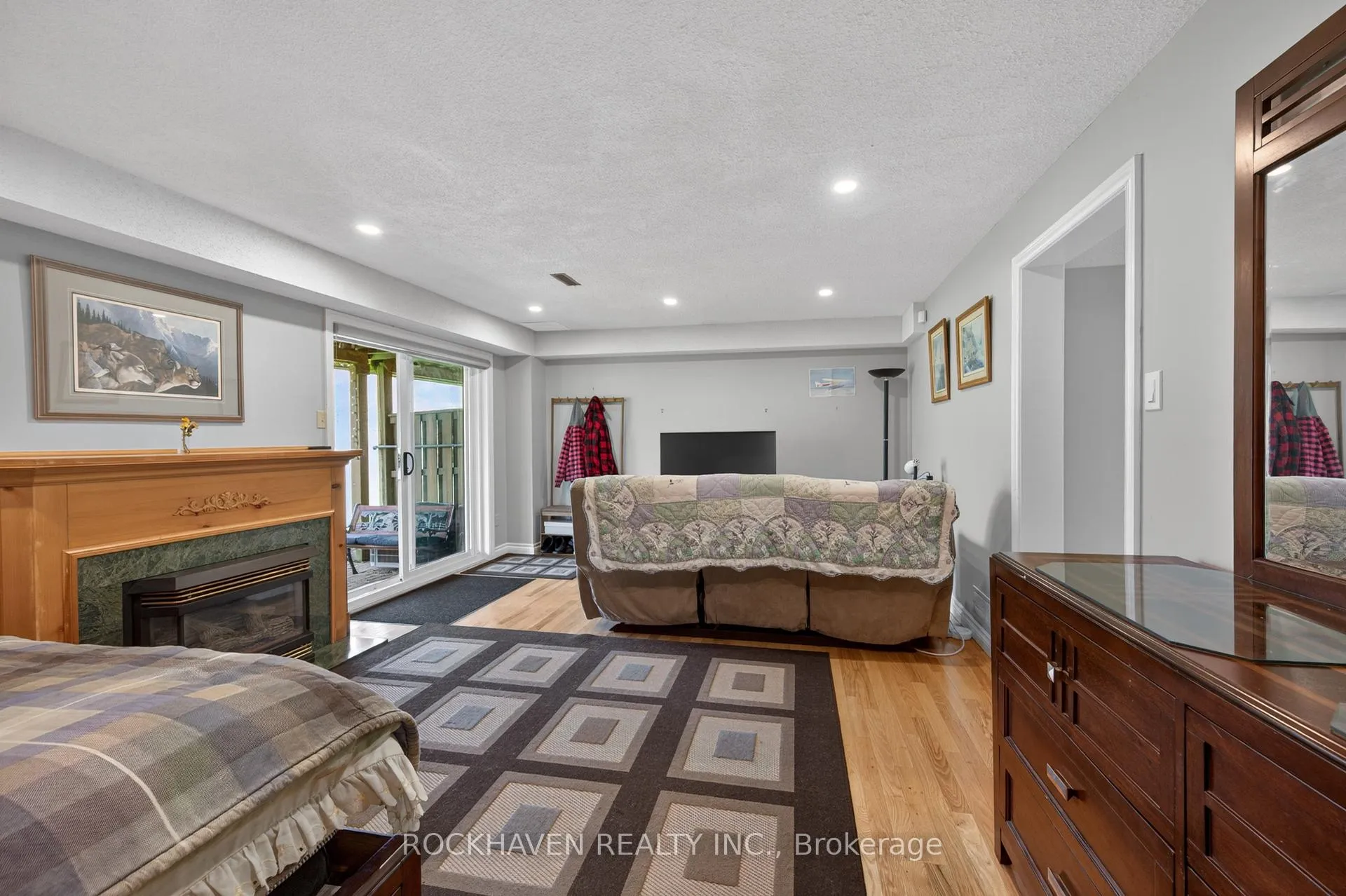 Photo 27 of Unit 7, 30 Osler Drive, Hamilton, Dundas — HOMEH