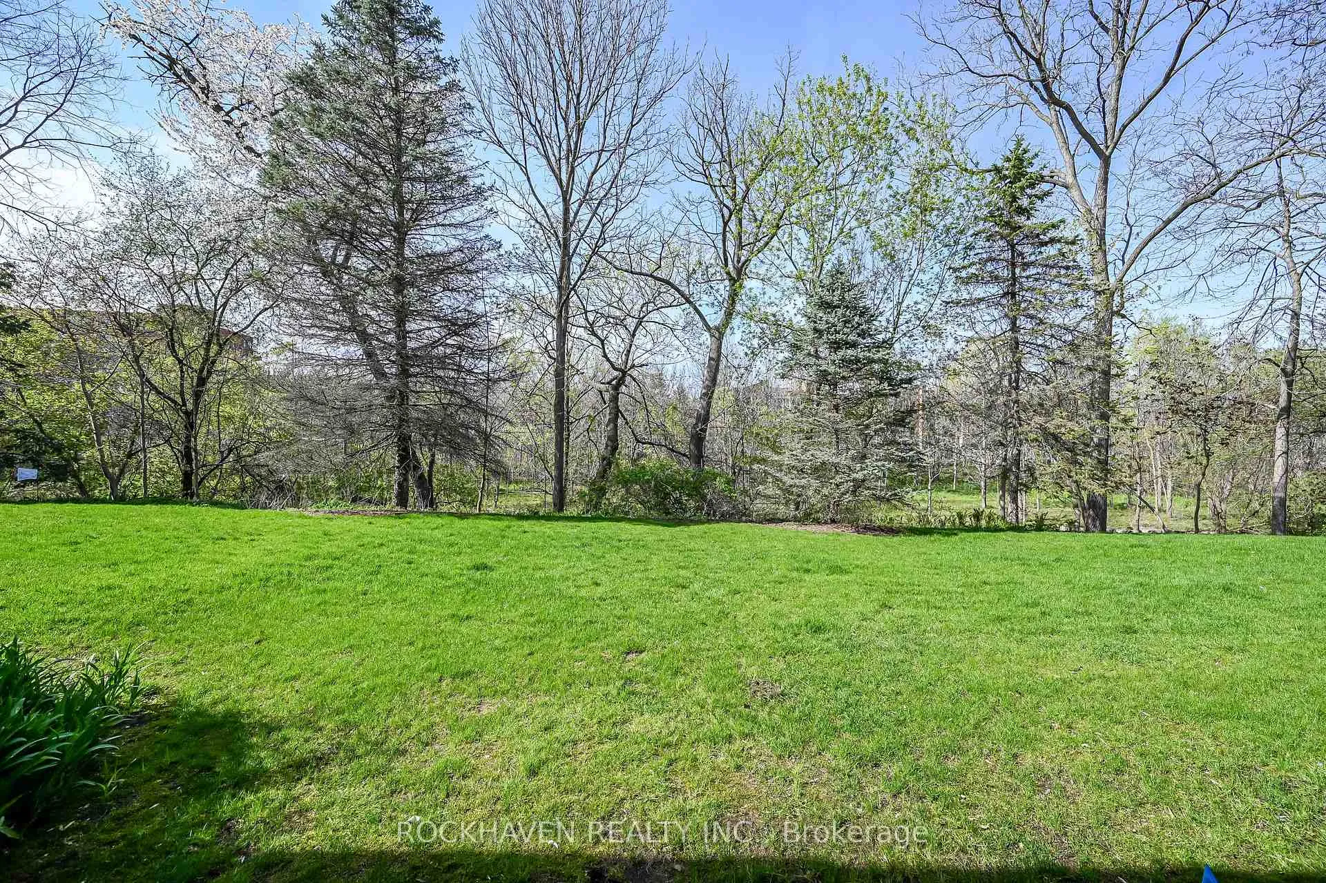 Photo 33 of Unit 7, 30 Osler Drive, Hamilton, Dundas — HOMEH
