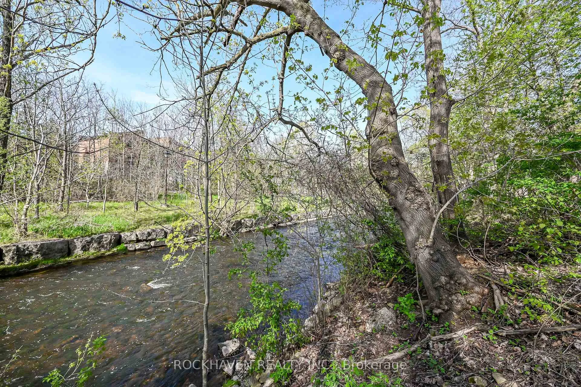 Photo 40 of Unit 7, 30 Osler Drive, Hamilton, Dundas — HOMEH