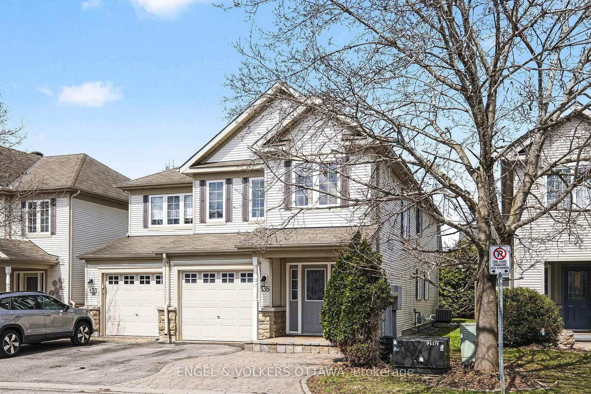 Photo 2 of 135 Lockhaven Private, Ottawa, Barrhaven - Stonebridge — HOMEH