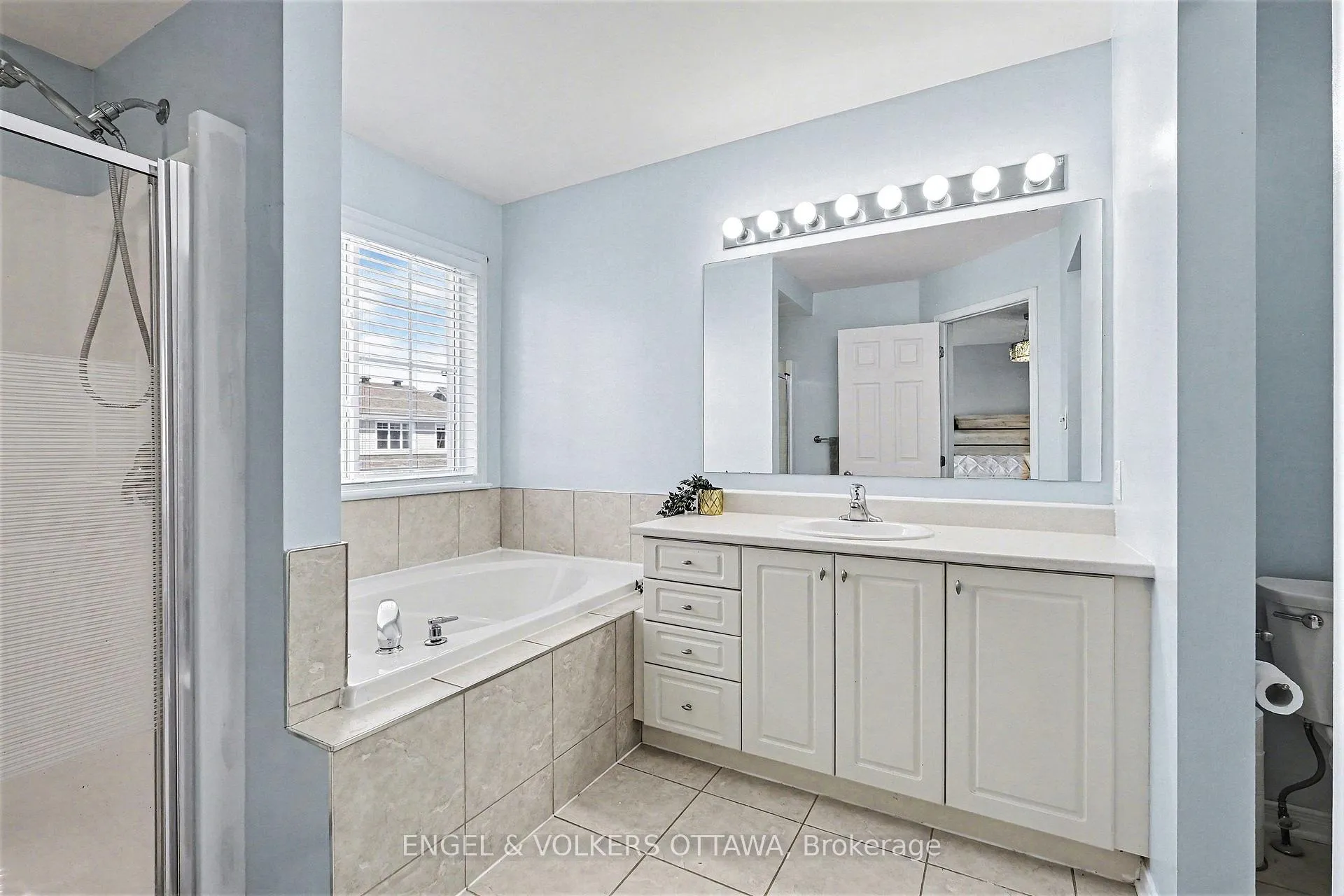 Photo 20 of 135 Lockhaven Private, Ottawa, Barrhaven - Stonebridge — HOMEH