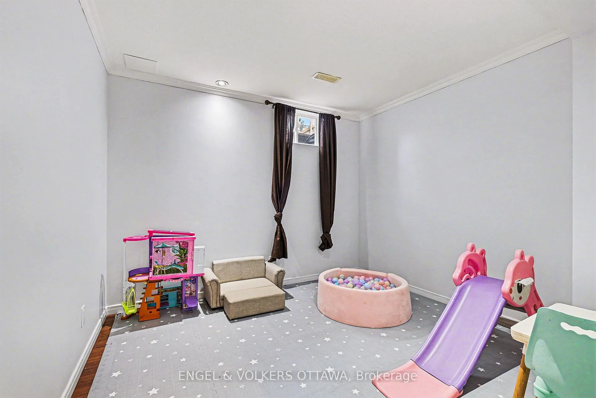 Photo 29 of 135 Lockhaven Private, Ottawa, Barrhaven - Stonebridge — HOMEH