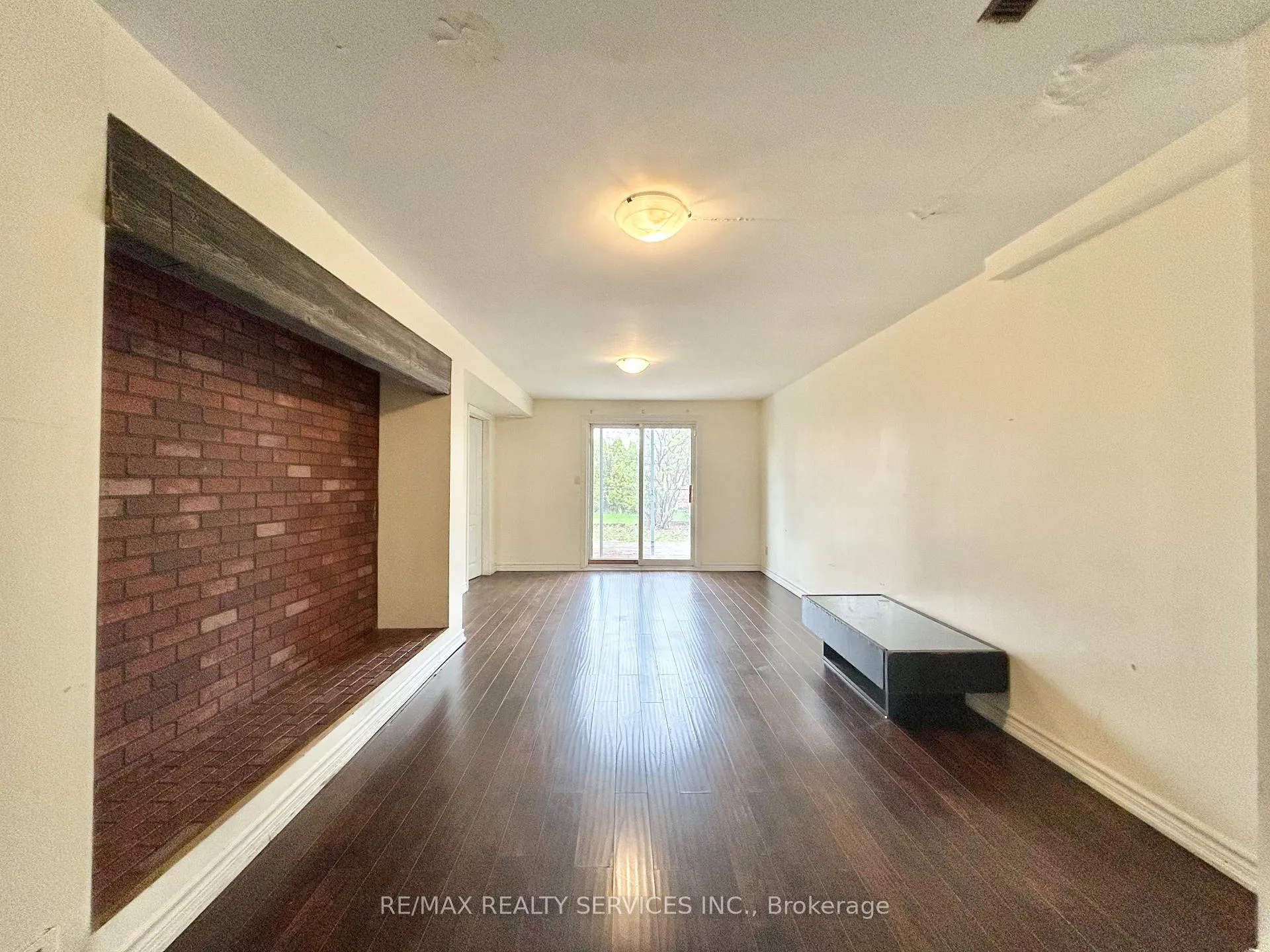 Photo 8 of 1 Braidwood Lake Road, Brampton, Heart Lake West — HOMEH
