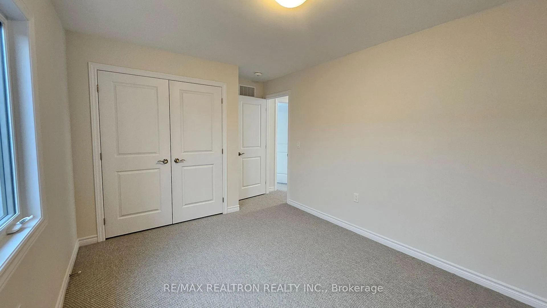 Photo 14 of 16 York Drive, Peterborough, Monaghan Ward 2 — HOMEH