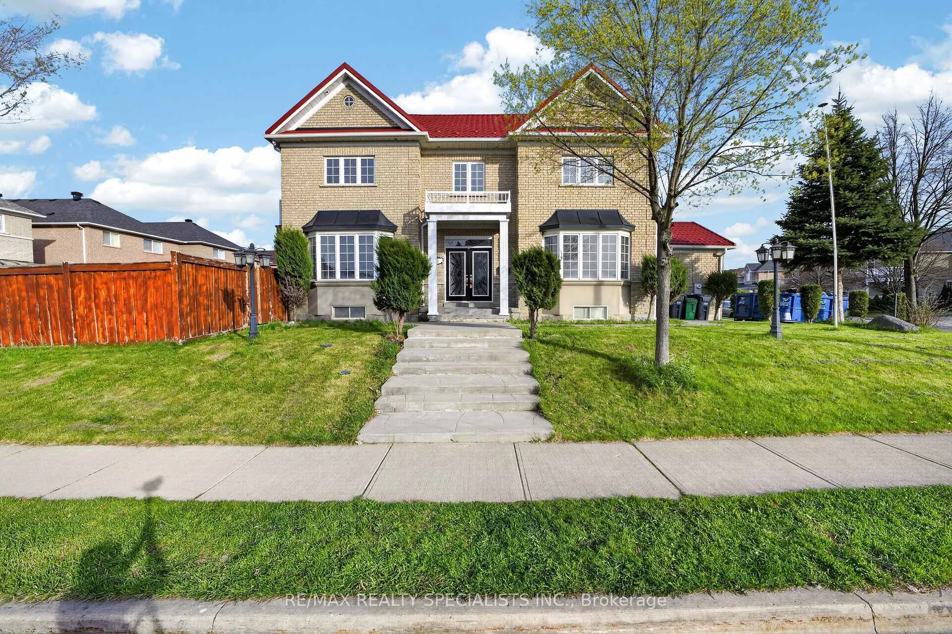 Photo 2 of 2 Loggers Lane, Brampton, Fletcher's Creek Village — HOMEH
