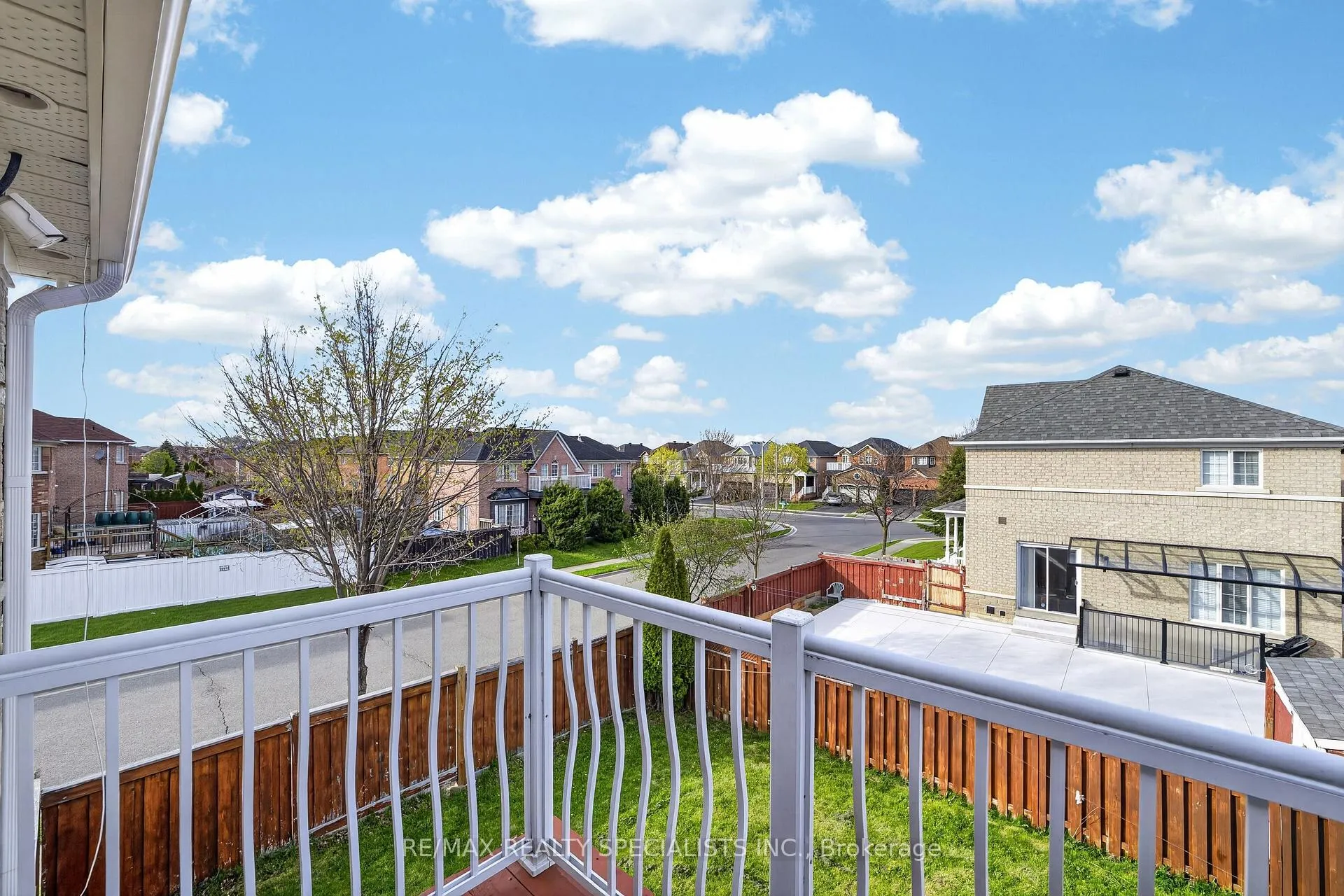 Photo 39 of 2 Loggers Lane, Brampton, Fletcher's Creek Village — HOMEH