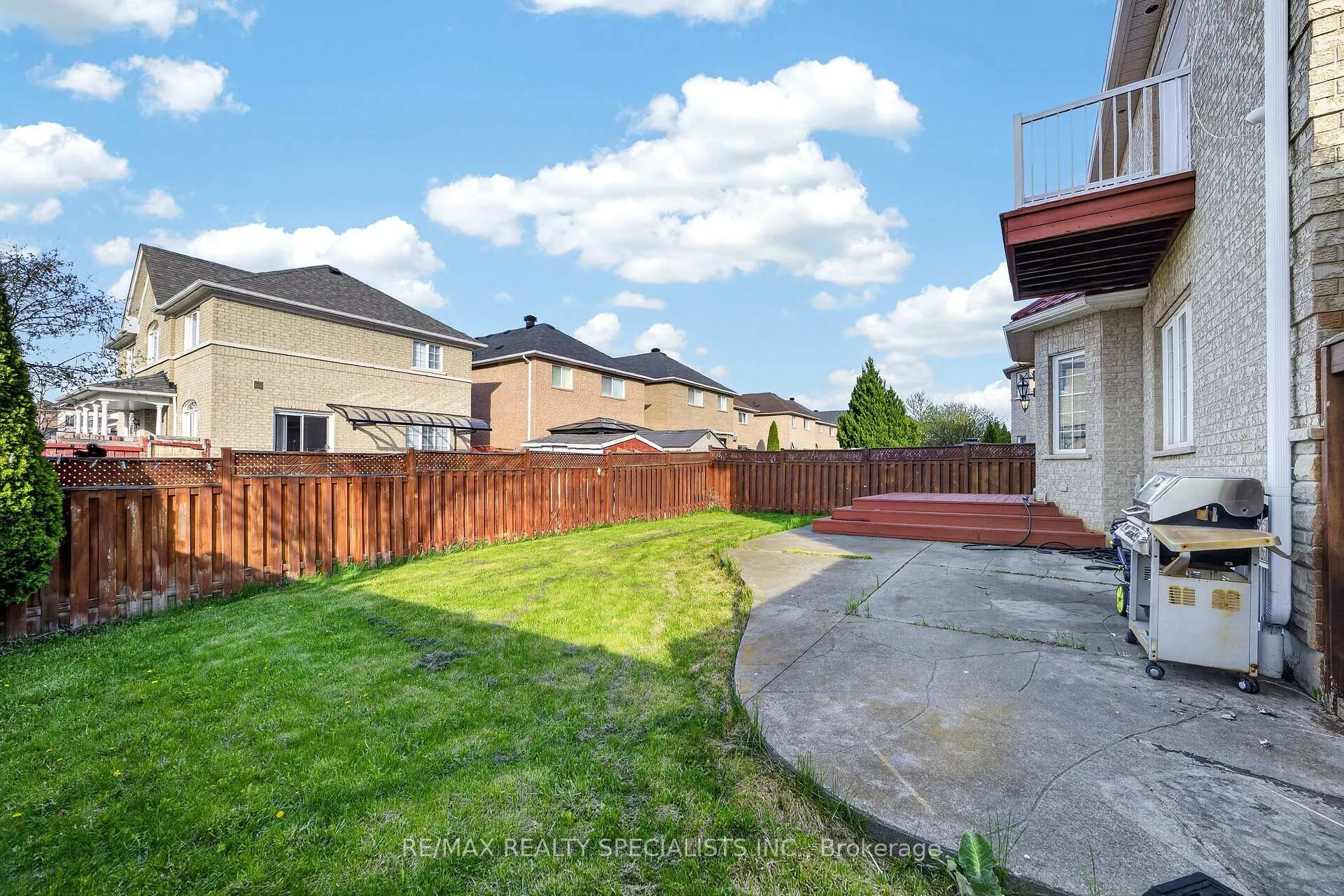 Photo 47 of 2 Loggers Lane, Brampton, Fletcher's Creek Village — HOMEH