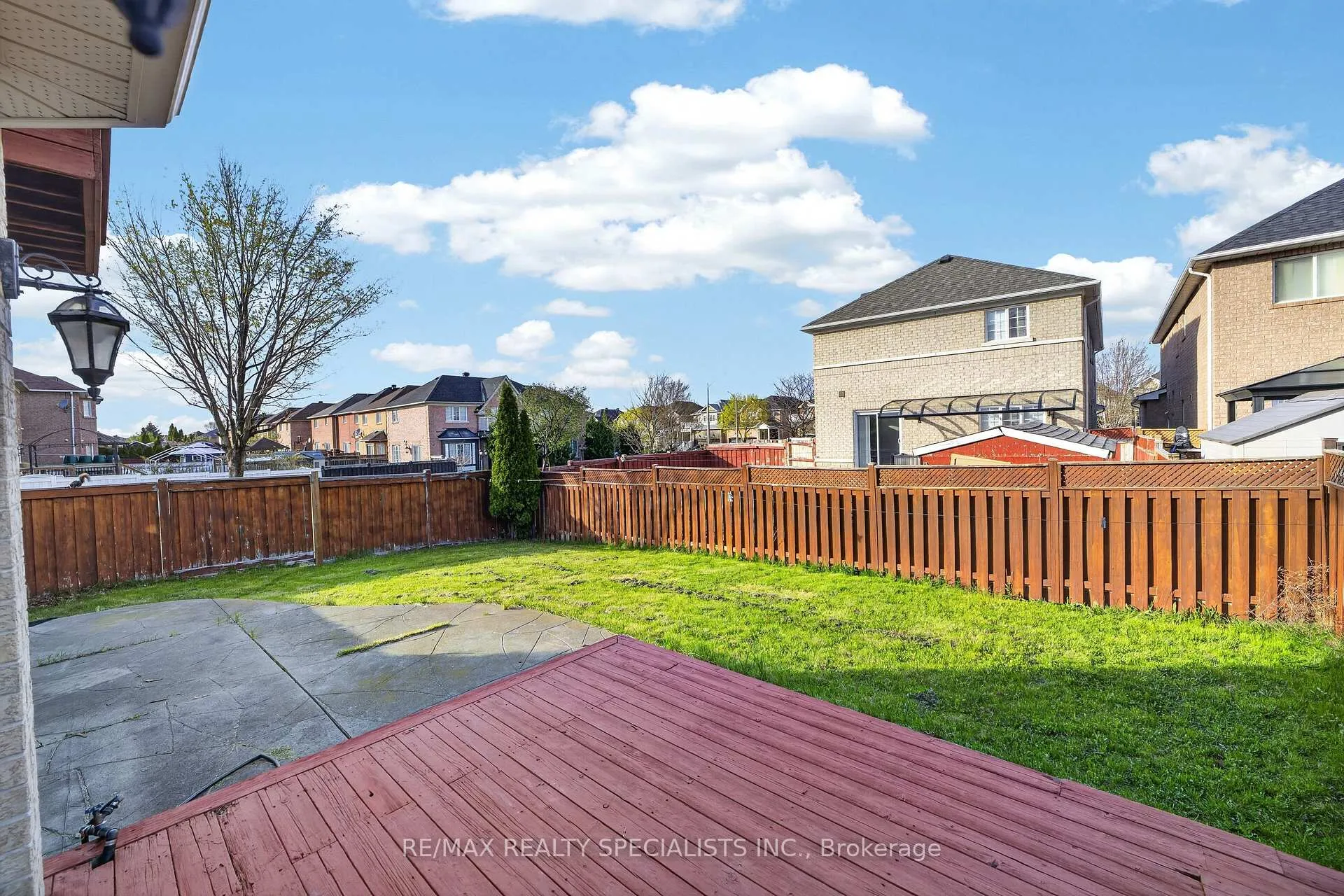 Photo 48 of 2 Loggers Lane, Brampton, Fletcher's Creek Village — HOMEH