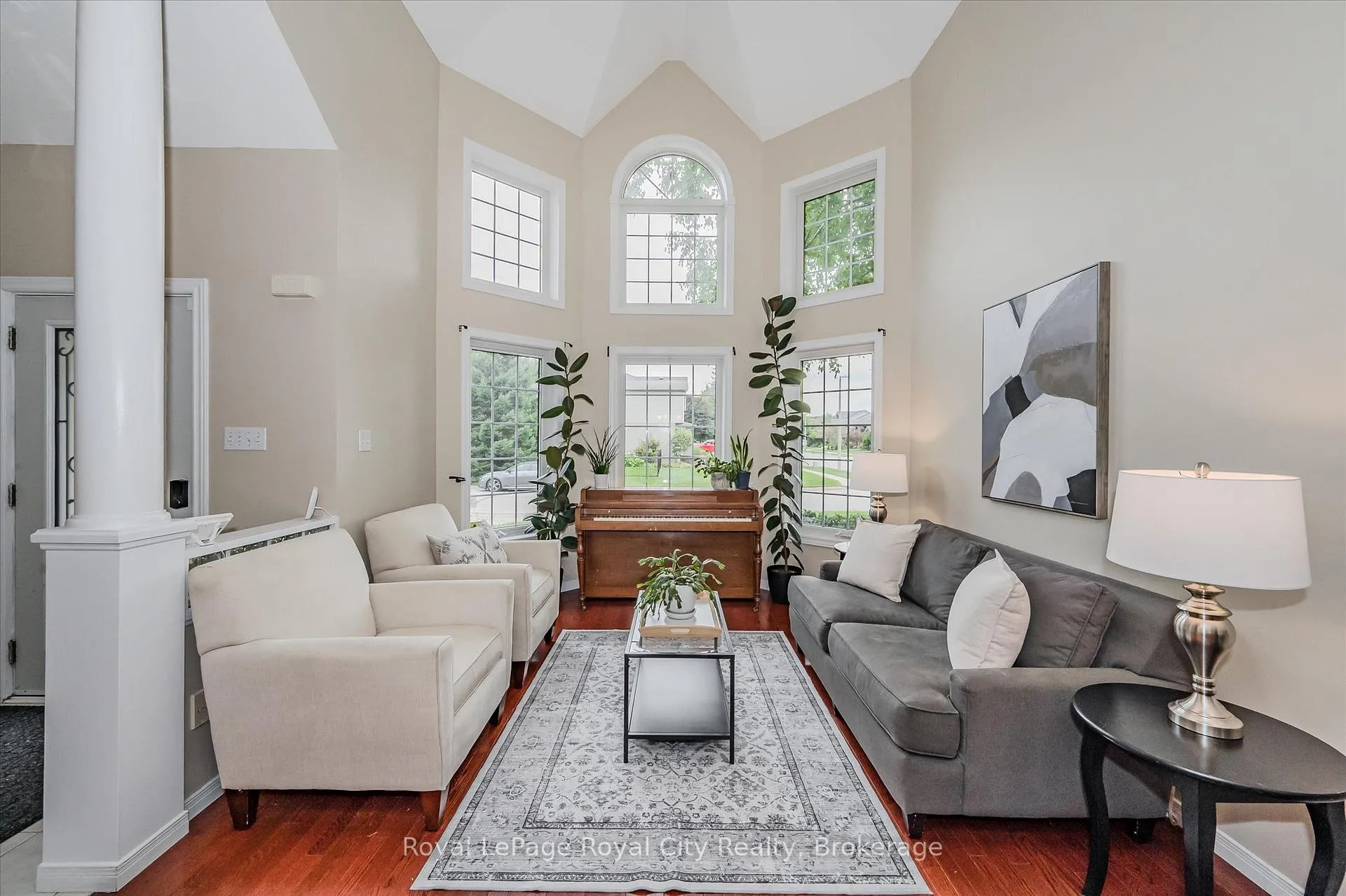 Photo 5 of 2 Oakridge Crescent, Guelph, Pineridge/Westminster Woods — HOMEH