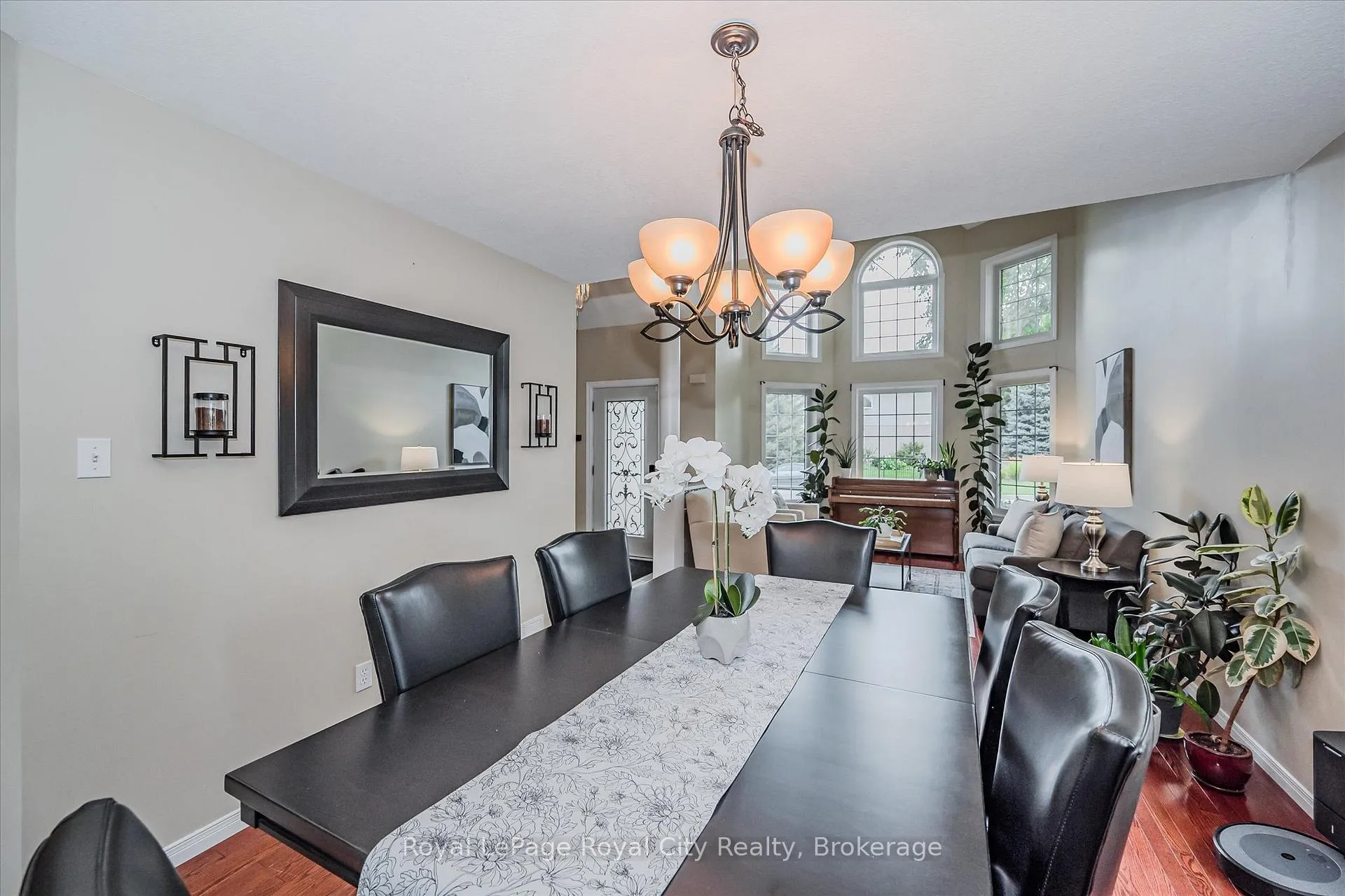 Photo 9 of 2 Oakridge Crescent, Guelph, Pineridge/Westminster Woods — HOMEH