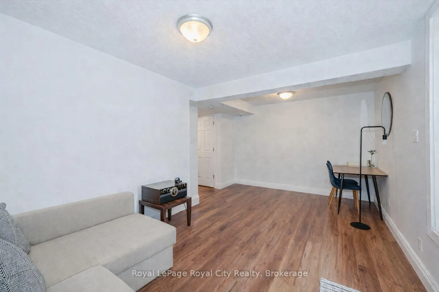 Photo 37 of 2 Oakridge Crescent, Guelph, Pineridge/Westminster Woods — HOMEH