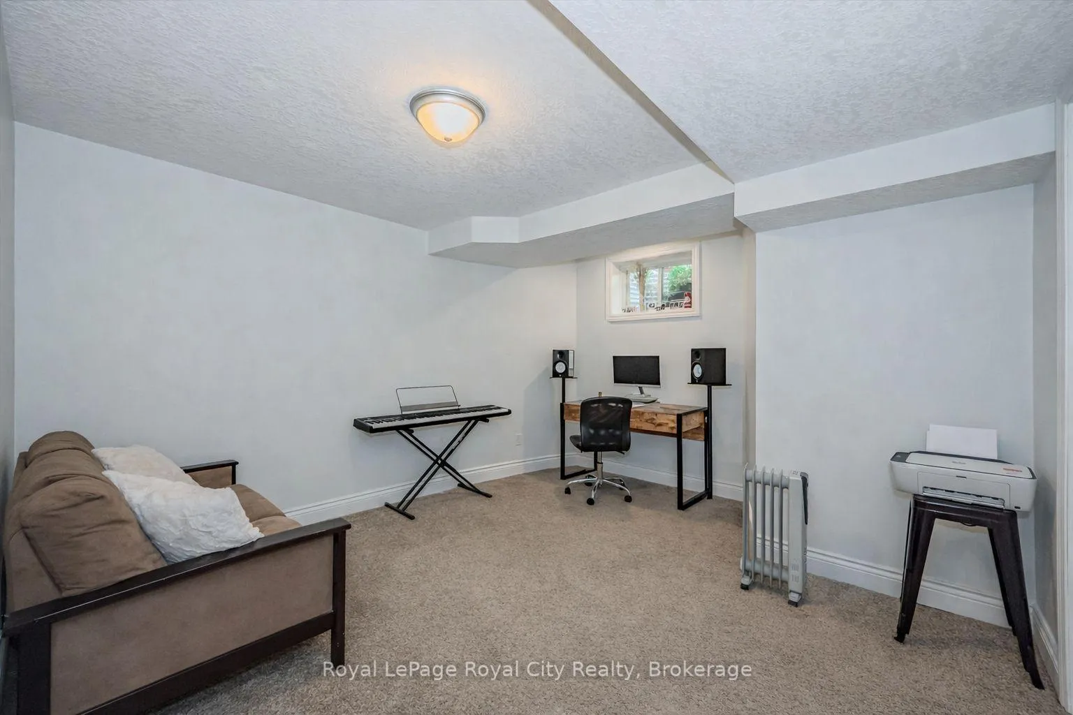 Photo 42 of 2 Oakridge Crescent, Guelph, Pineridge/Westminster Woods — HOMEH