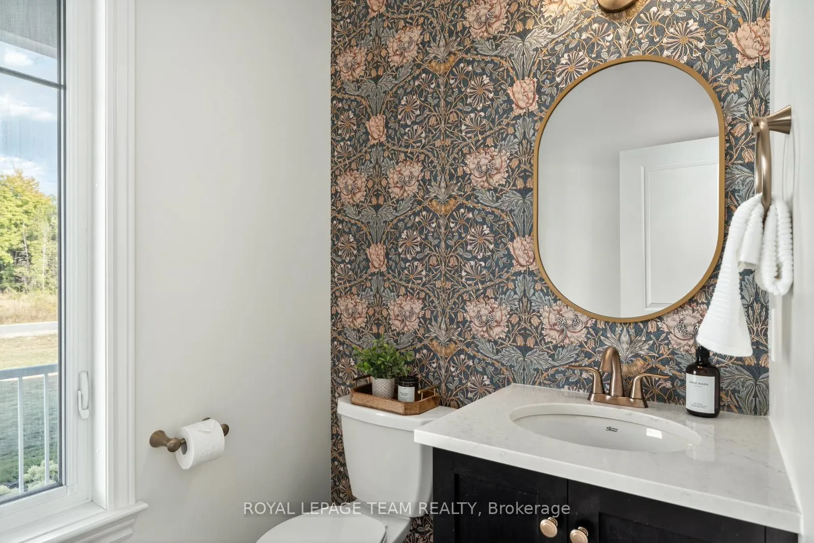 Photo 12 of 226 Kaswit Drive, Beckwith, Beckwith Twp — HOMEH