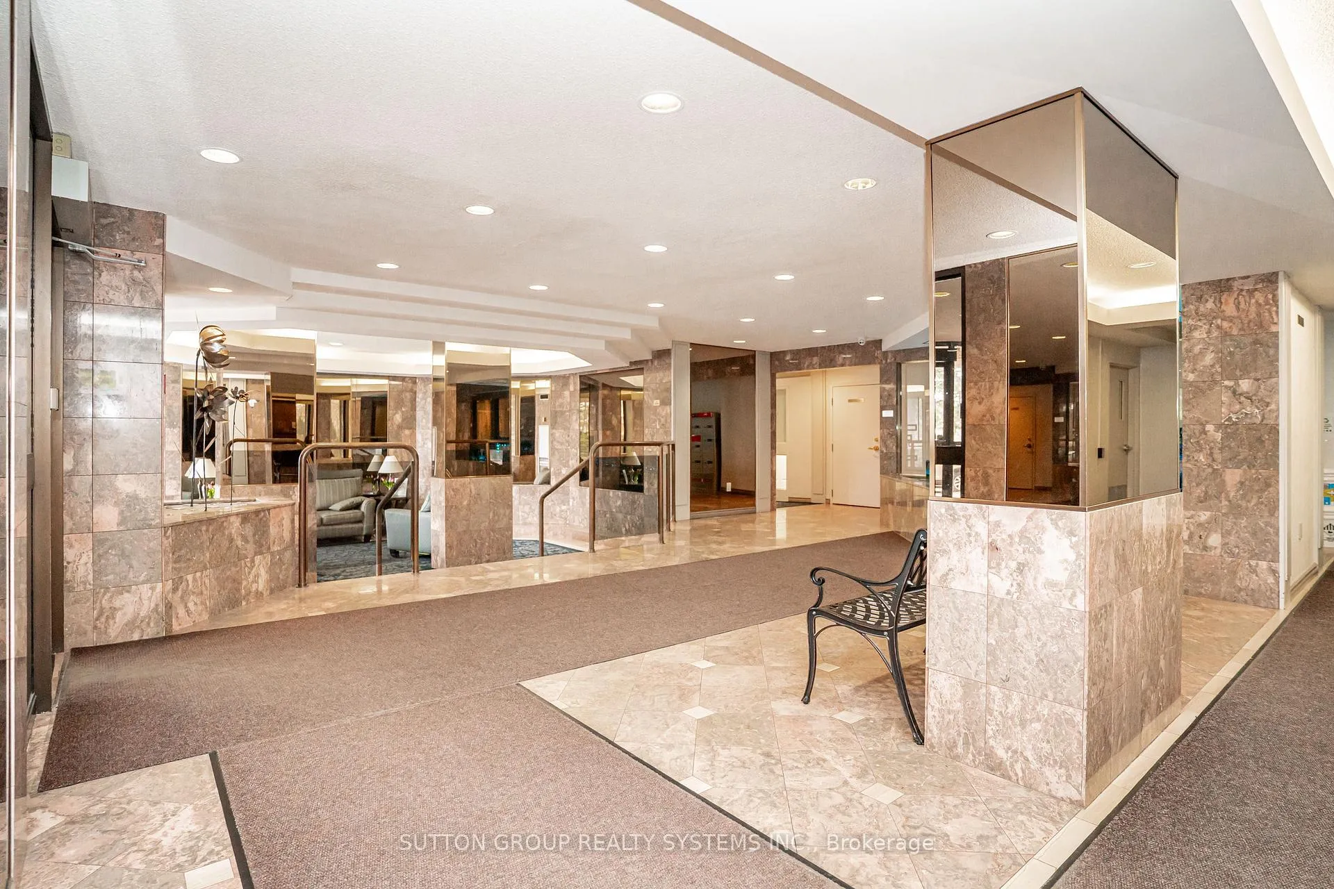 Photo 6 of Unit #802, 20 Cherrytree Drive, Brampton, Fletcher's Creek South — HOMEH