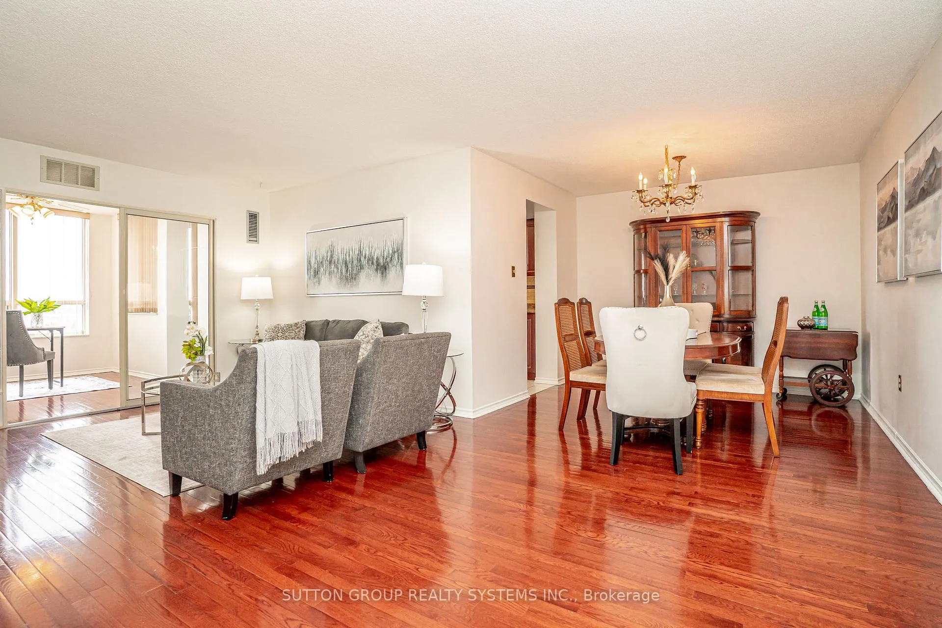 Photo 11 of Unit #802, 20 Cherrytree Drive, Brampton, Fletcher's Creek South — HOMEH