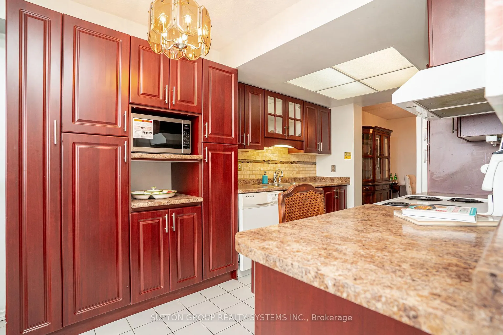Photo 17 of Unit #802, 20 Cherrytree Drive, Brampton, Fletcher's Creek South — HOMEH