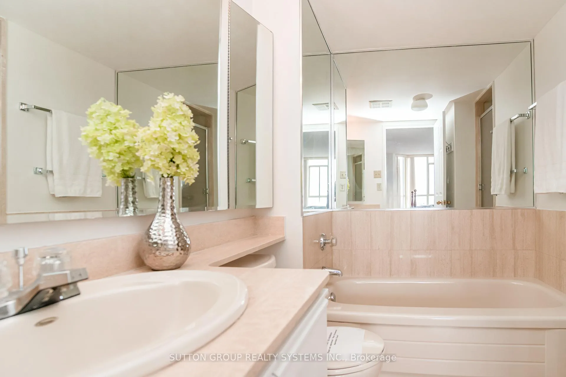 Photo 29 of Unit #802, 20 Cherrytree Drive, Brampton, Fletcher's Creek South — HOMEH