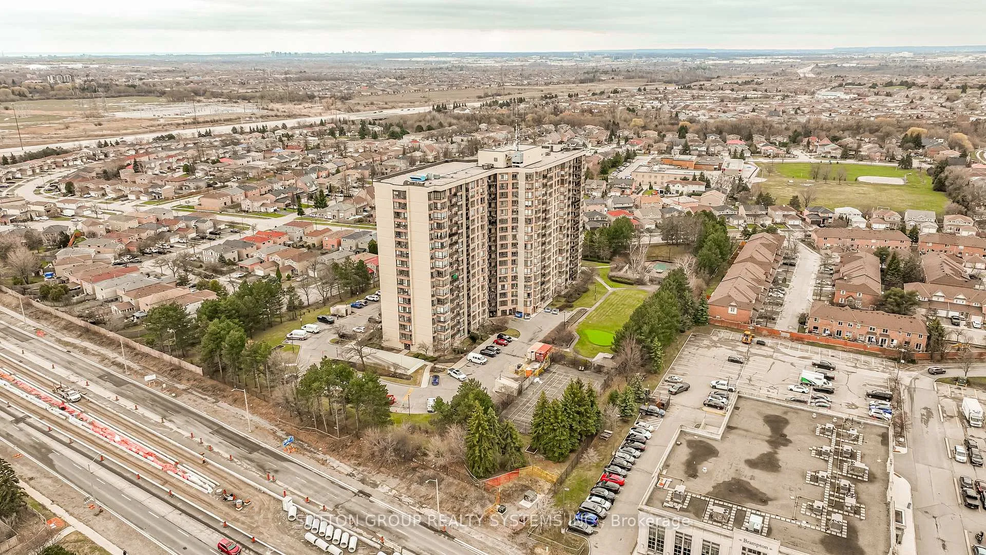 Photo 41 of Unit #802, 20 Cherrytree Drive, Brampton, Fletcher's Creek South — HOMEH