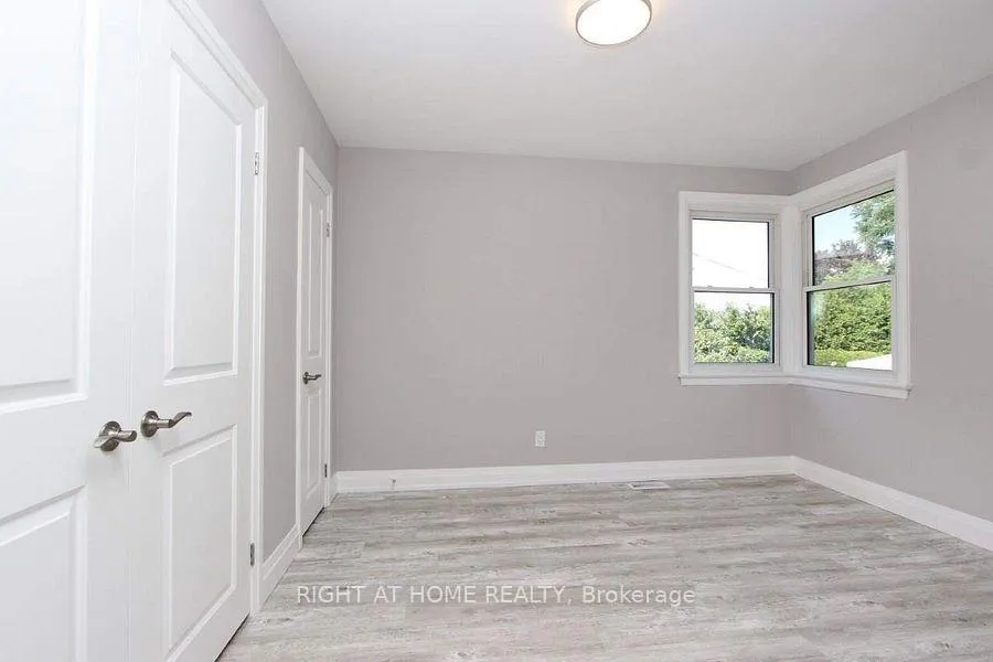 Photo 5 of Unit Upper, 1053 Somerville Street, Oshawa, Centennial — HOMEH