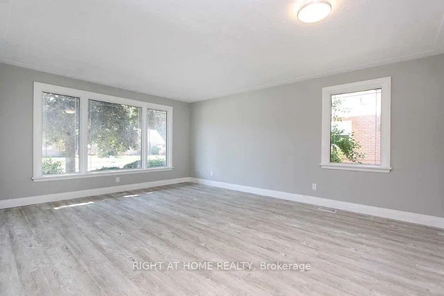 Photo 7 of Unit Upper, 1053 Somerville Street, Oshawa, Centennial — HOMEH