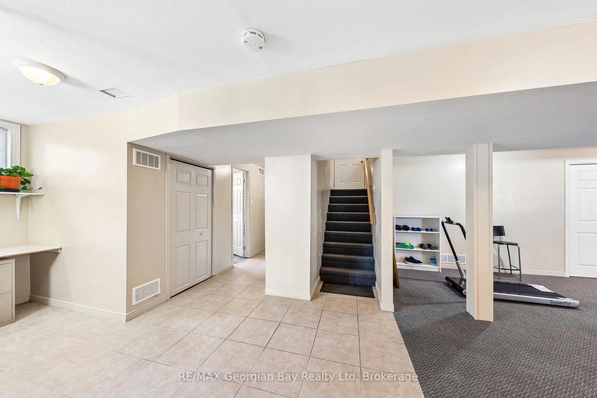 Photo 23 of 133 Oxley Drive, Penetanguishene — HOMEH
